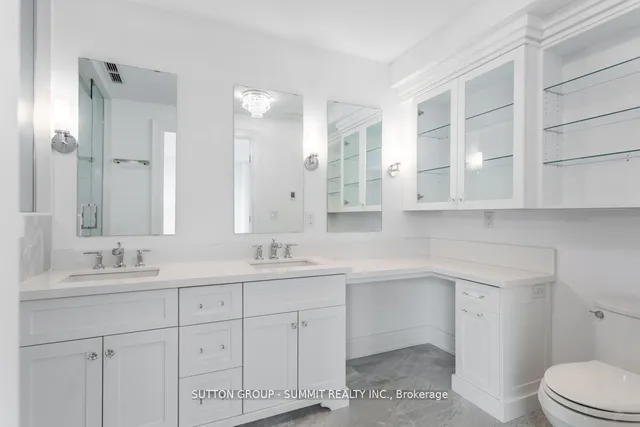 Additional property image - 2060 LAKESHORE Rd Unit 404