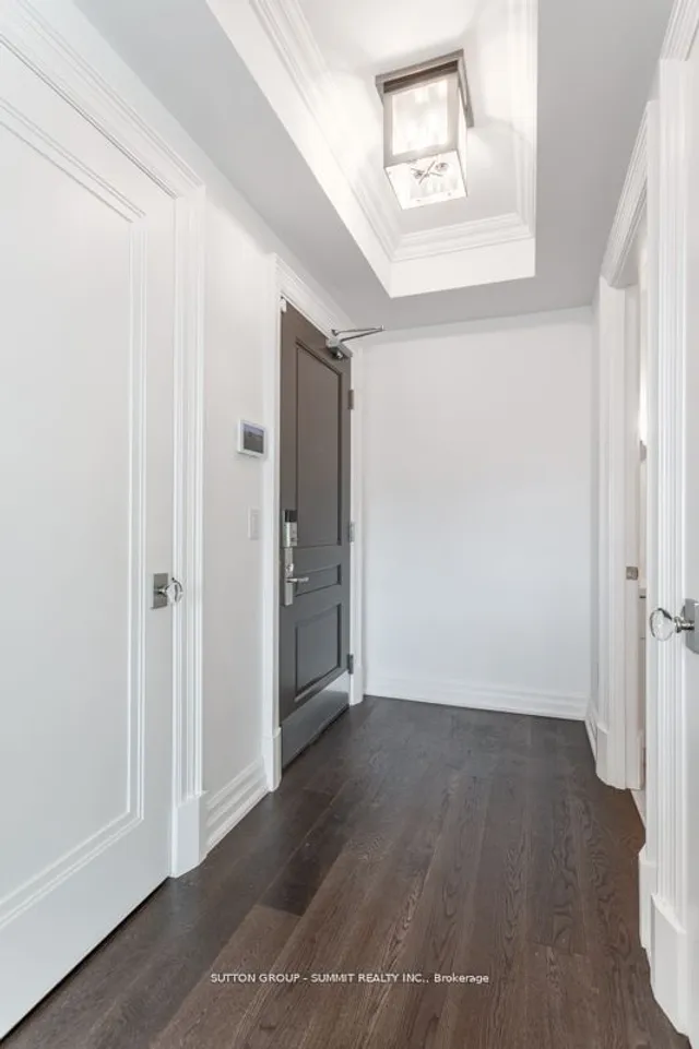 Additional property image - 2060 LAKESHORE Rd Unit 404
