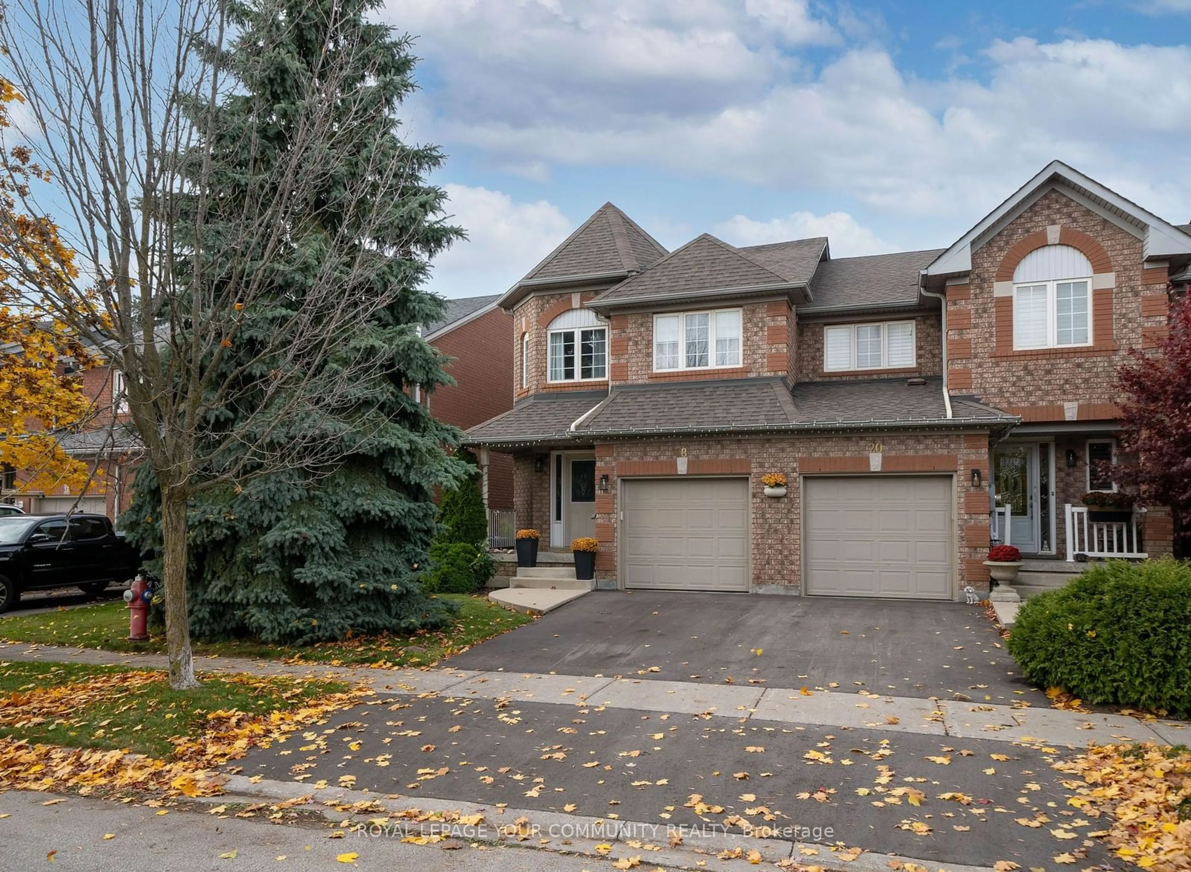 A pic from exterior of the house or condo, the street view for 18 Sheardown Tr, Caledon Ontario L7E 2C3