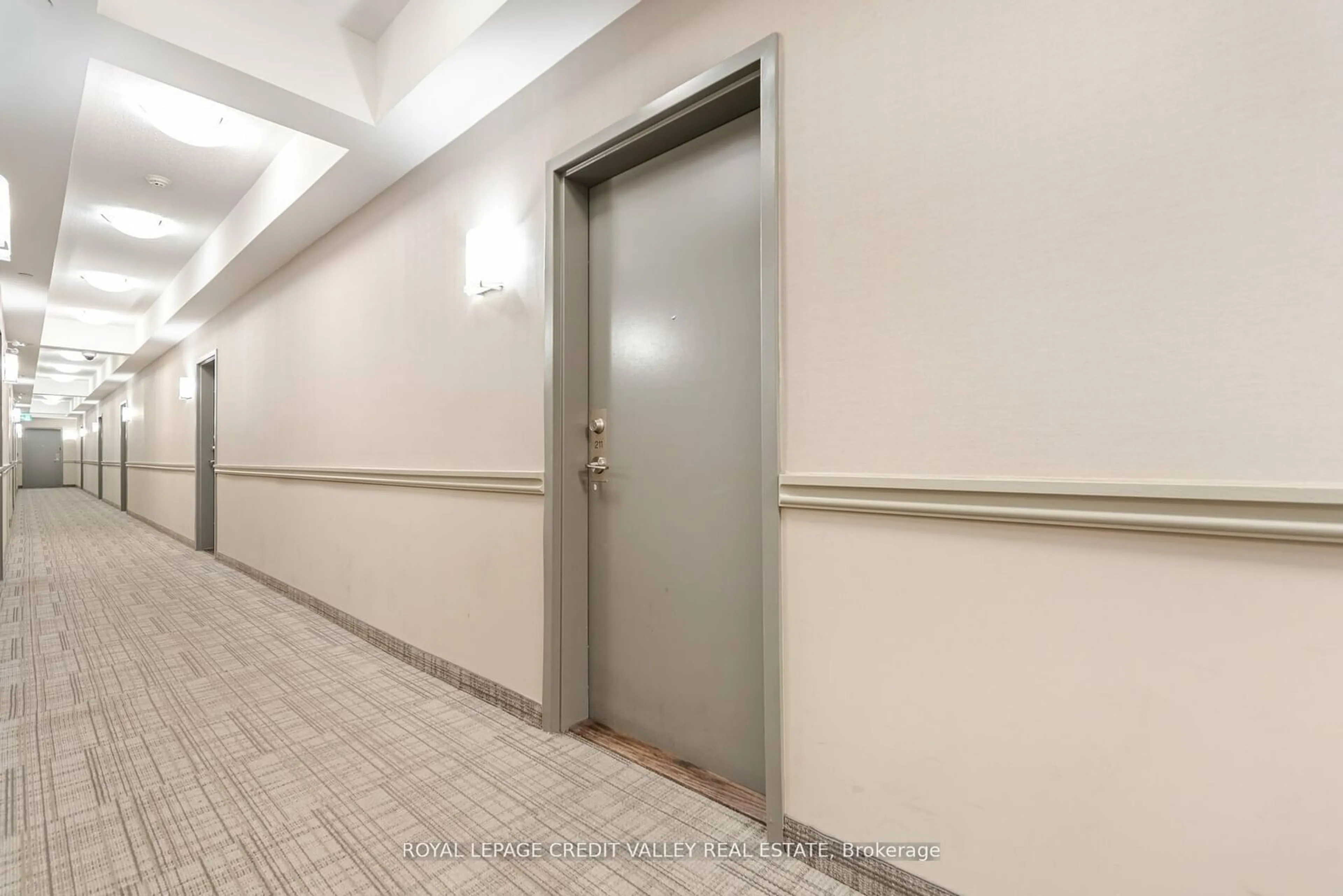 Other indoor space, unknown floor for 50 Sky Harbour Dr #211, Brampton Ontario L7A 0A1