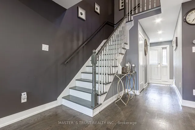 Additional property image - 4063 Dursley Cres