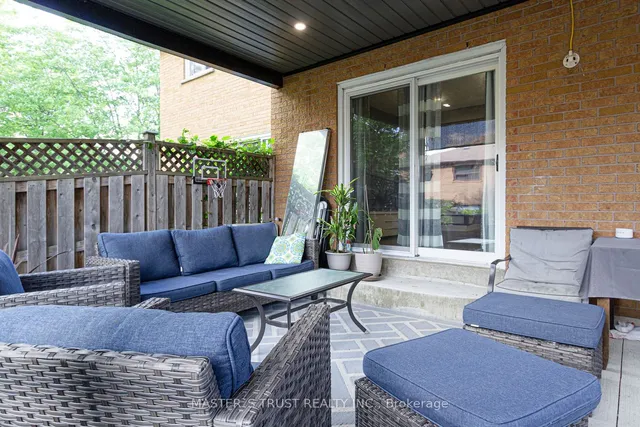Additional property image - 4063 Dursley Cres