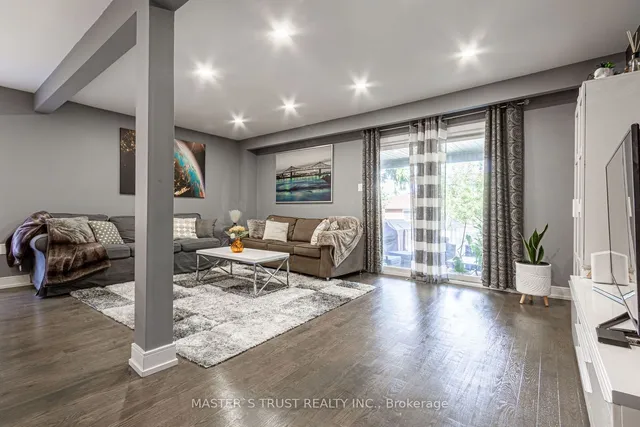 Additional property image - 4063 Dursley Cres