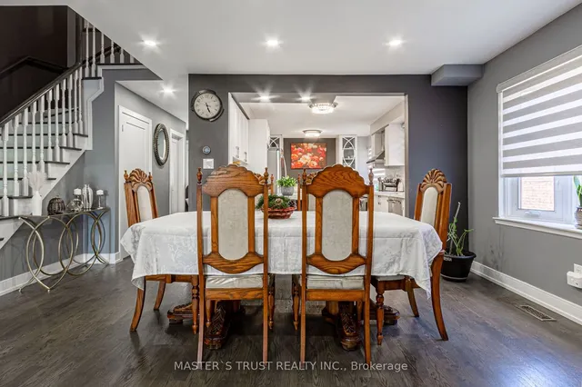 Additional property image - 4063 Dursley Cres
