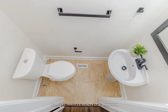 Additional property image - 44 Leatherhead Crt