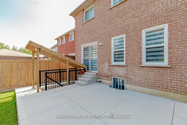 Additional property image - 44 Leatherhead Crt