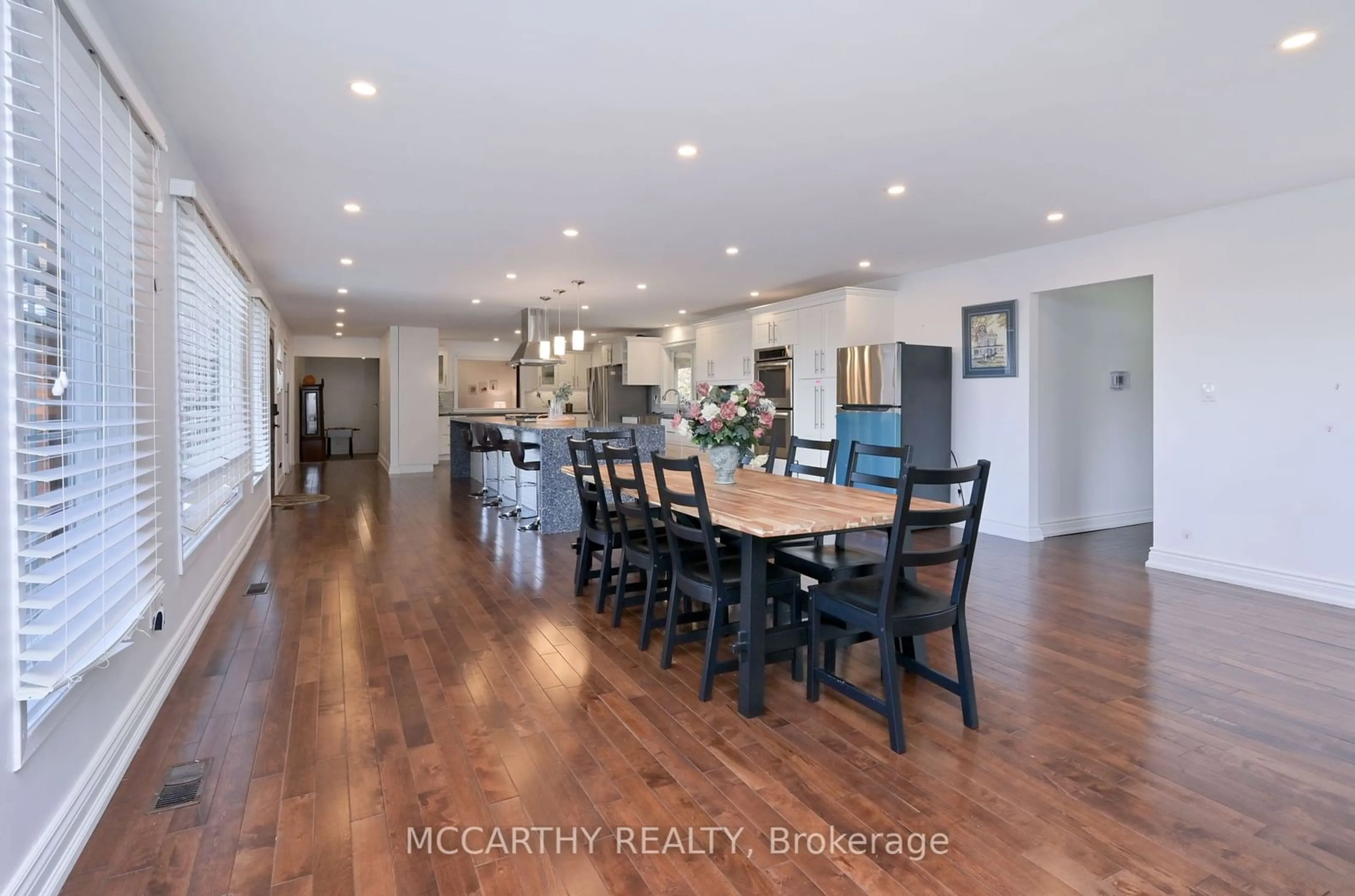 Dining room, wood floors, mountain for 504290 Highway 89, Amaranth Ontario L9V 1P4