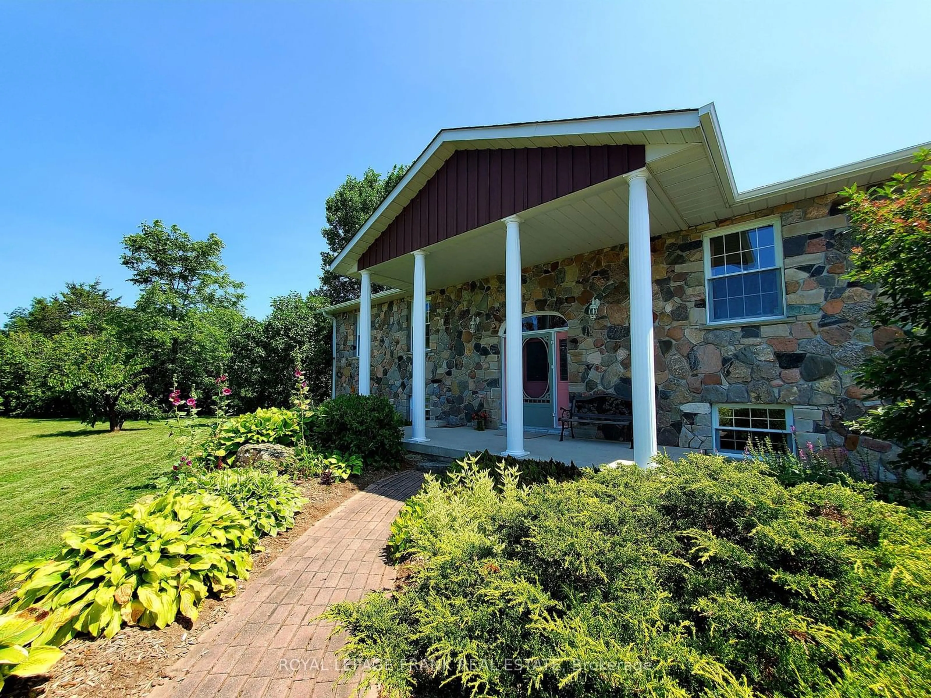 A pic from exterior of the house or condo, the front or back of building for 3071 5th Line E, Trent Hills Ontario K0L 1L0