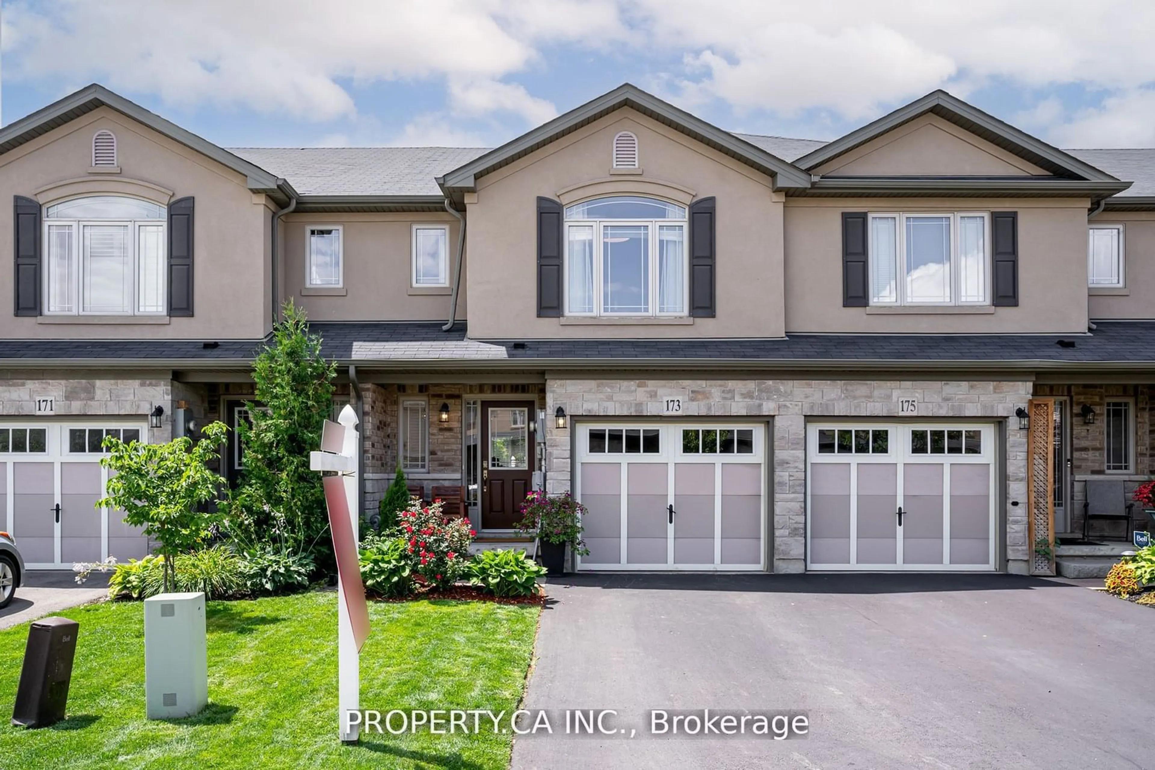 Frontside or backside of a home, the street view for 173 Westbank Tr, Hamilton Ontario L8J 0H3