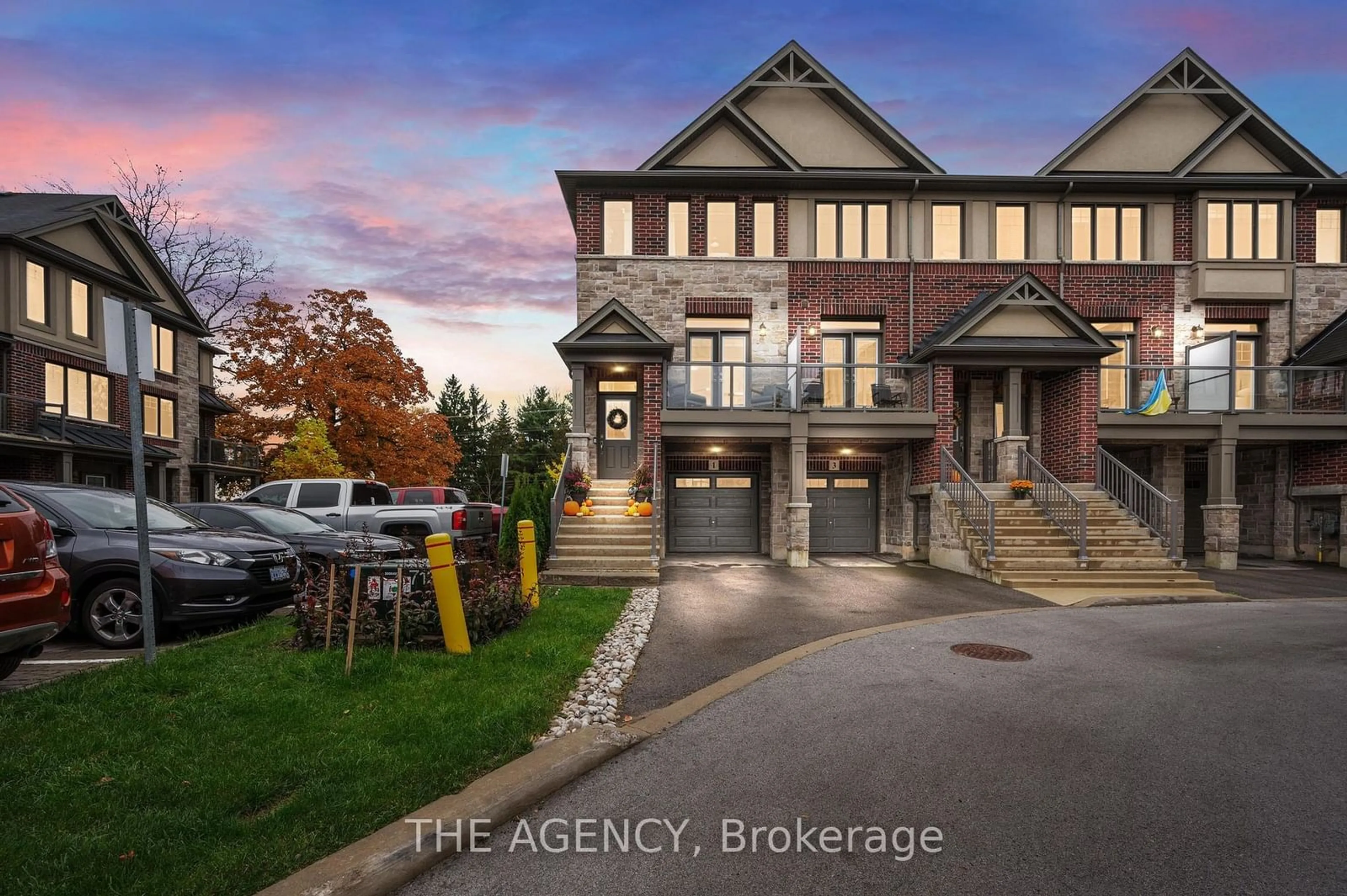 A pic from exterior of the house or condo, the fenced backyard for 1 Pringle Lane, Hamilton Ontario L9G 0H2