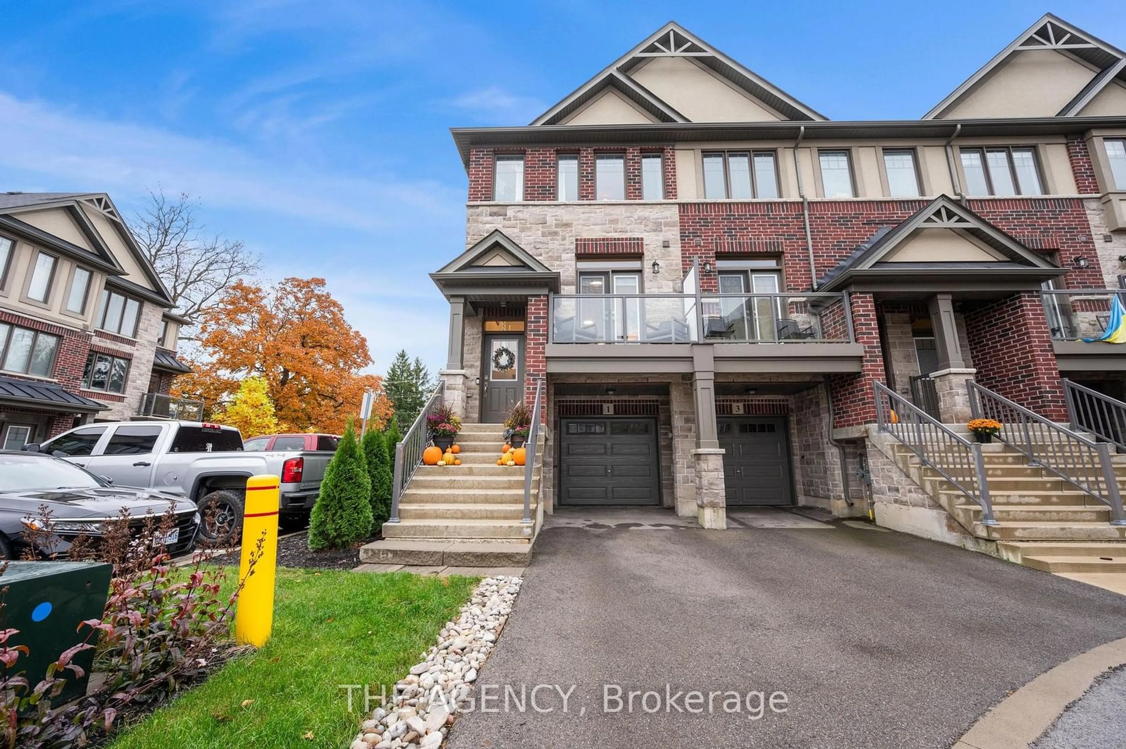 A pic from exterior of the house or condo, cottage for 1 Pringle Lane, Hamilton Ontario L9G 0H2