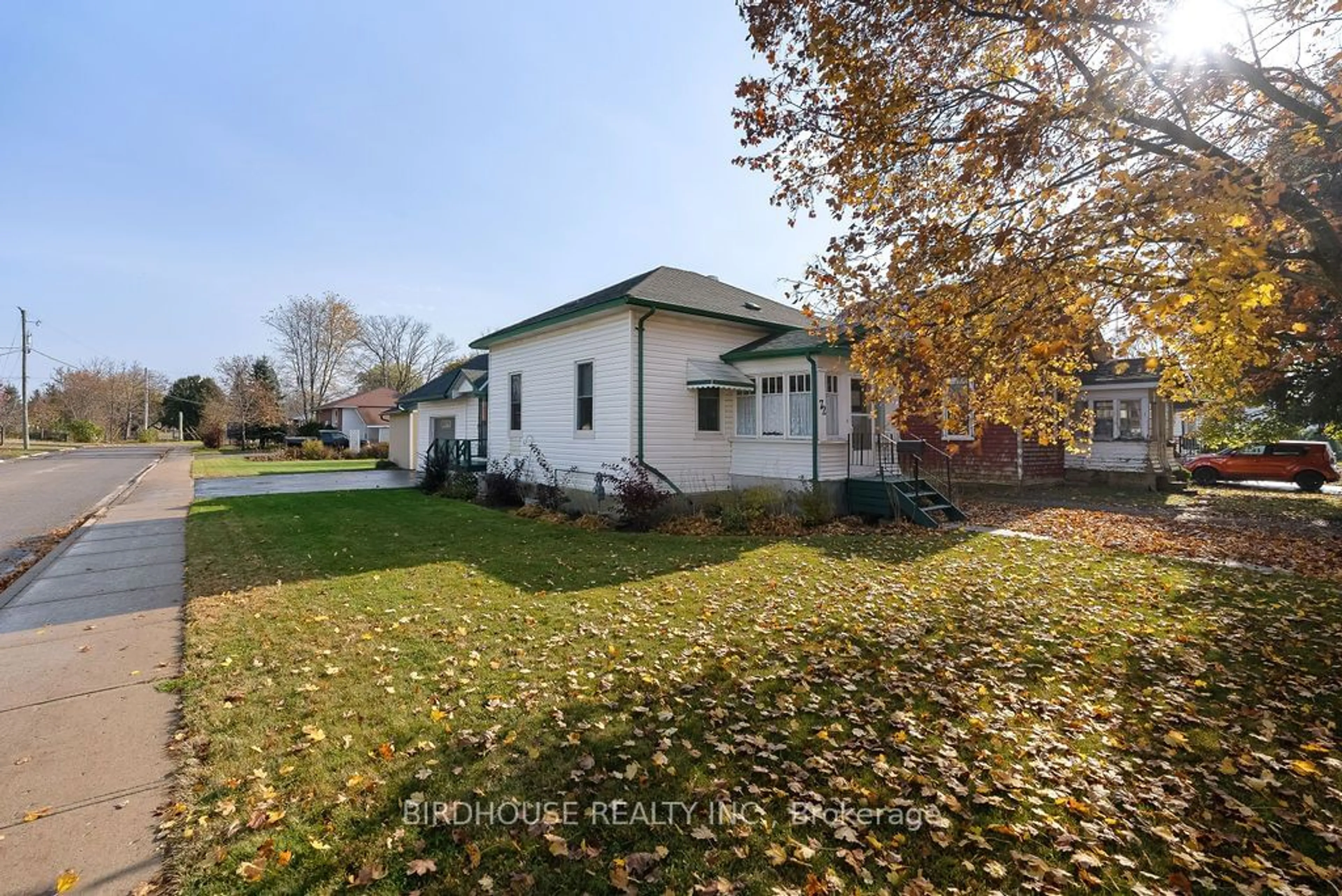 A pic from exterior of the house or condo, the fenced backyard for 72 Cambridge St, Kawartha Lakes Ontario K9V 3C5