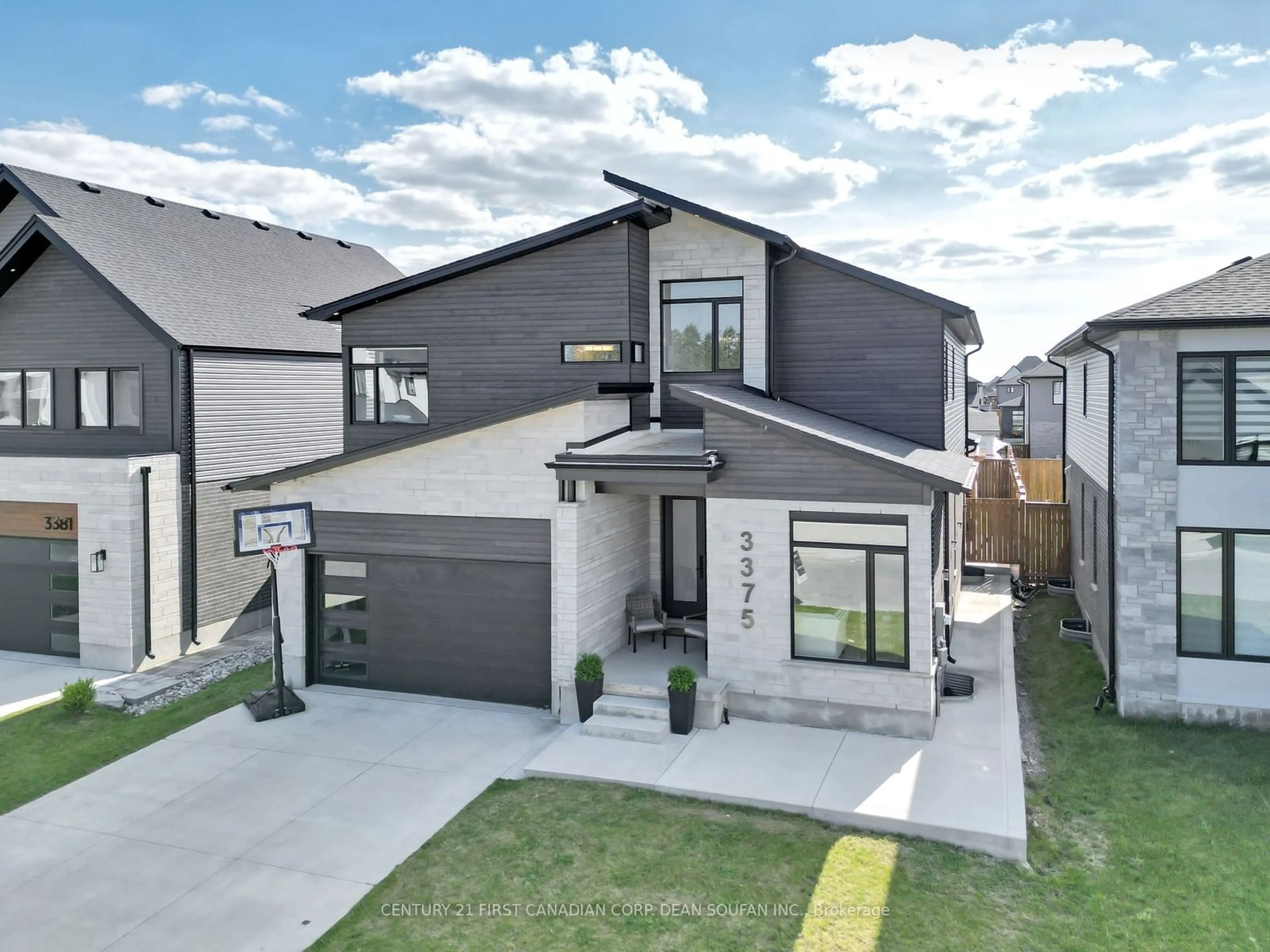 Frontside or backside of a home, the street view for 3375 Brushland Cres, London Ontario N6P 0H2