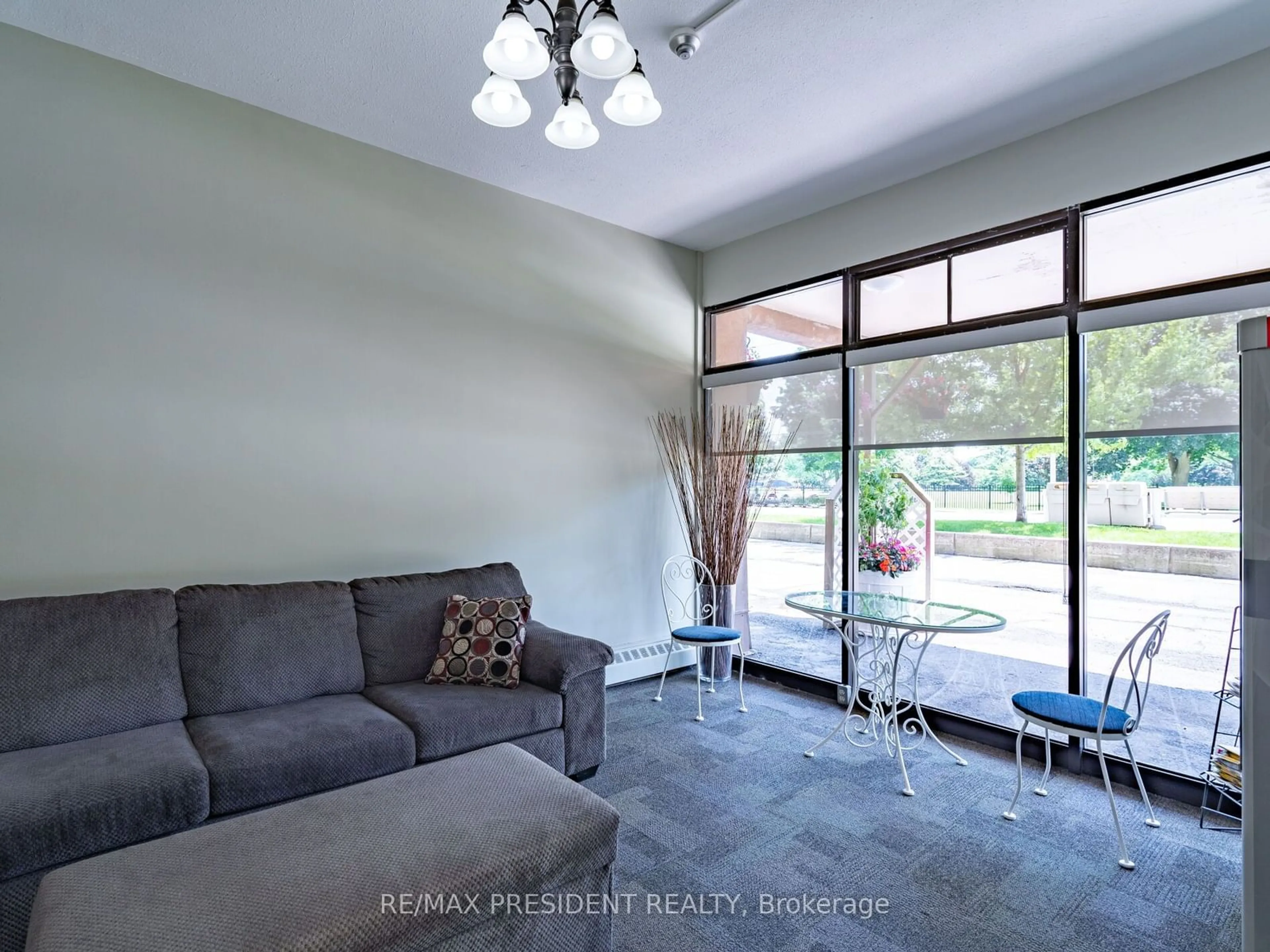 Living room, cement floor for 1950 Main Street West #701, Hamilton Ontario L8S 4M9