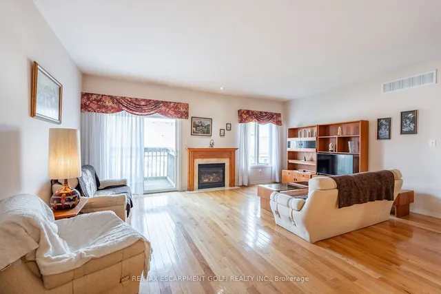 Additional property image - 566 Southridge Dr Unit 32