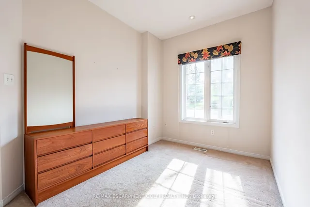 Additional property image - 566 Southridge Dr Unit 32