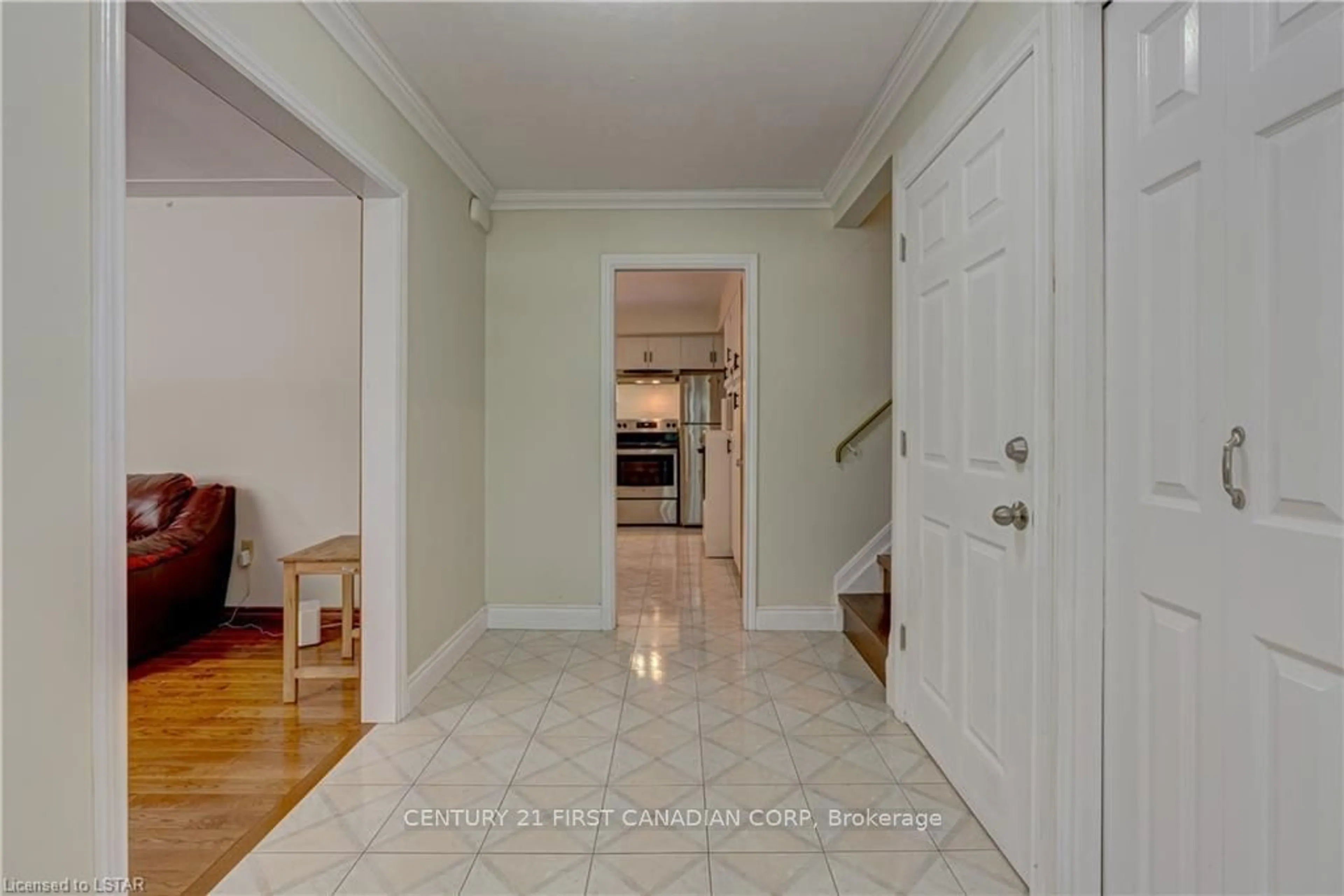 Indoor entryway, wood floors for 28 REDFORD Rd, London Ontario N5X 3V5