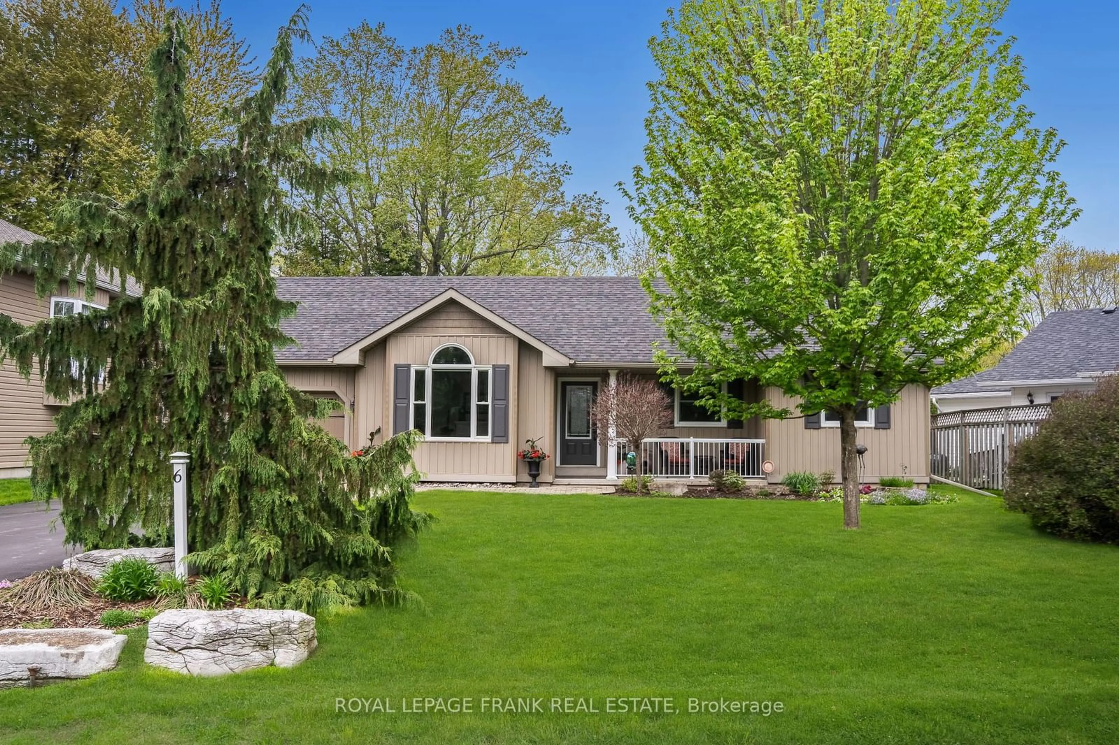 Frontside or backside of a home, cottage for 6 Ellard Crt, Kawartha Lakes Ontario K0M 1A0