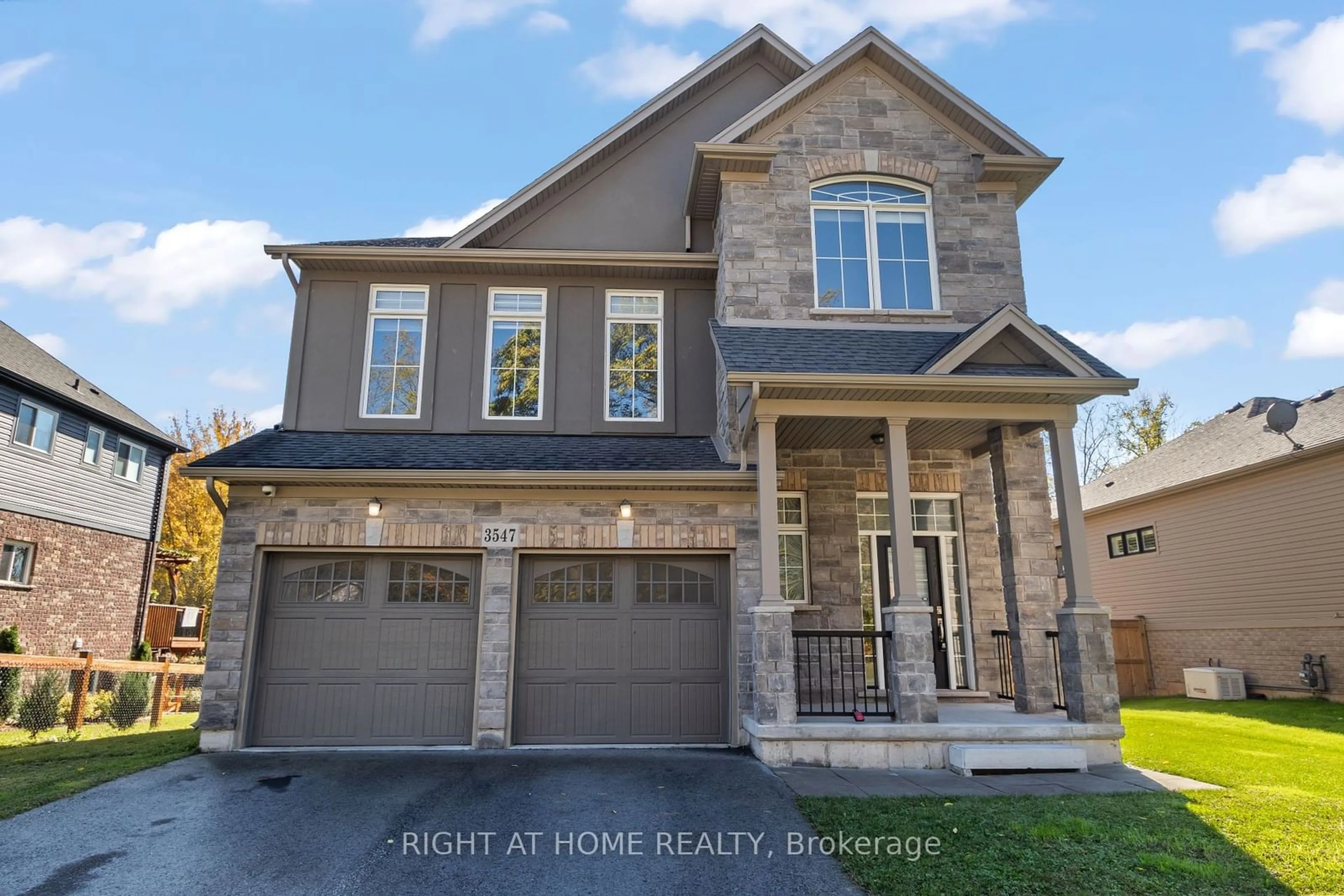 Frontside or backside of a home, the street view for 3547 Dominion Rd, Fort Erie Ontario L0S 1N0