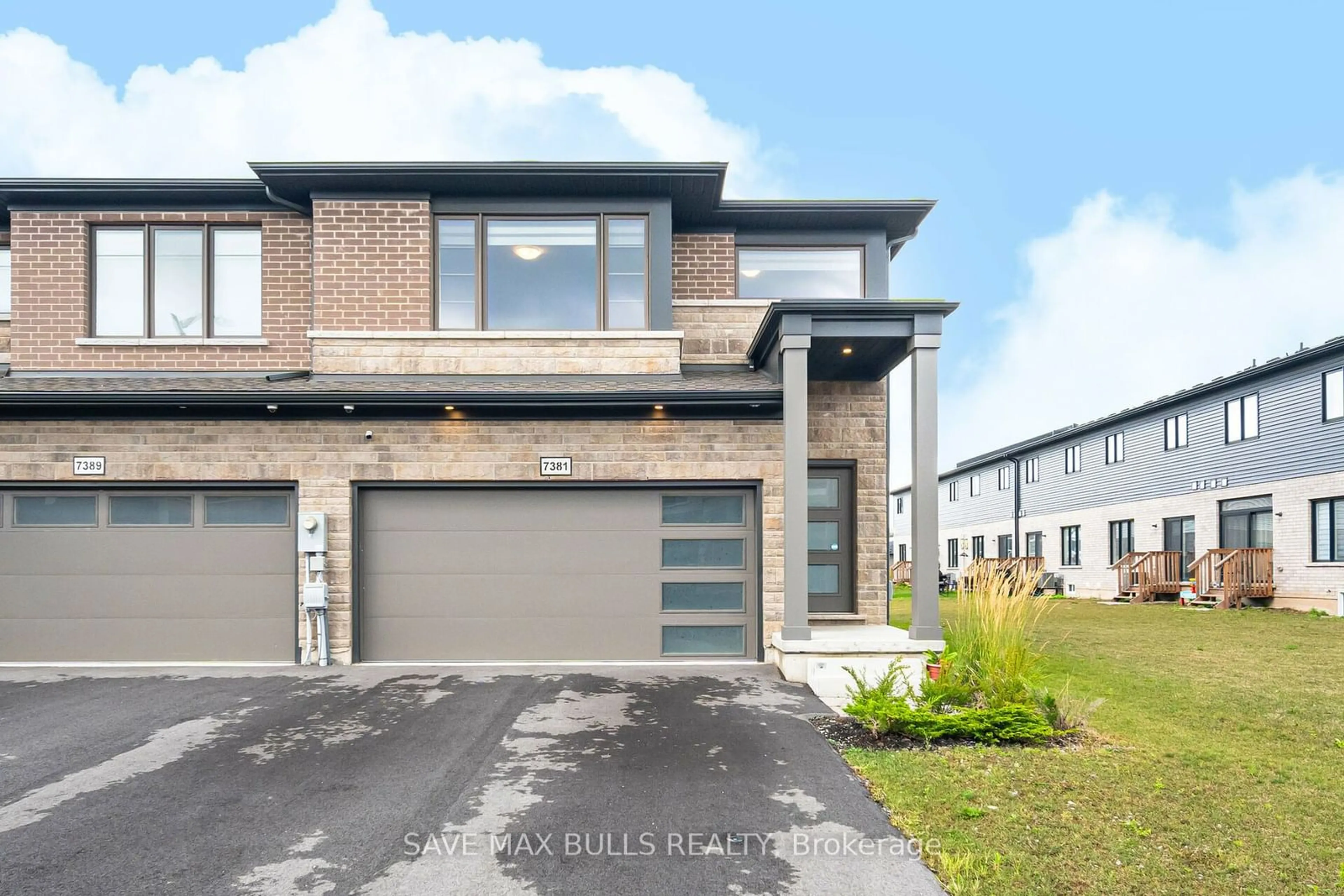 Home with brick exterior material for 7381 Matteo Dr, Niagara Falls Ontario L2H 3T3