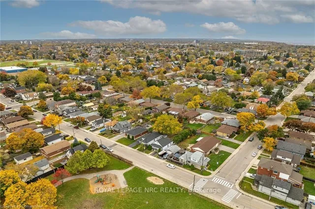 Additional property image - 74 East 18th St