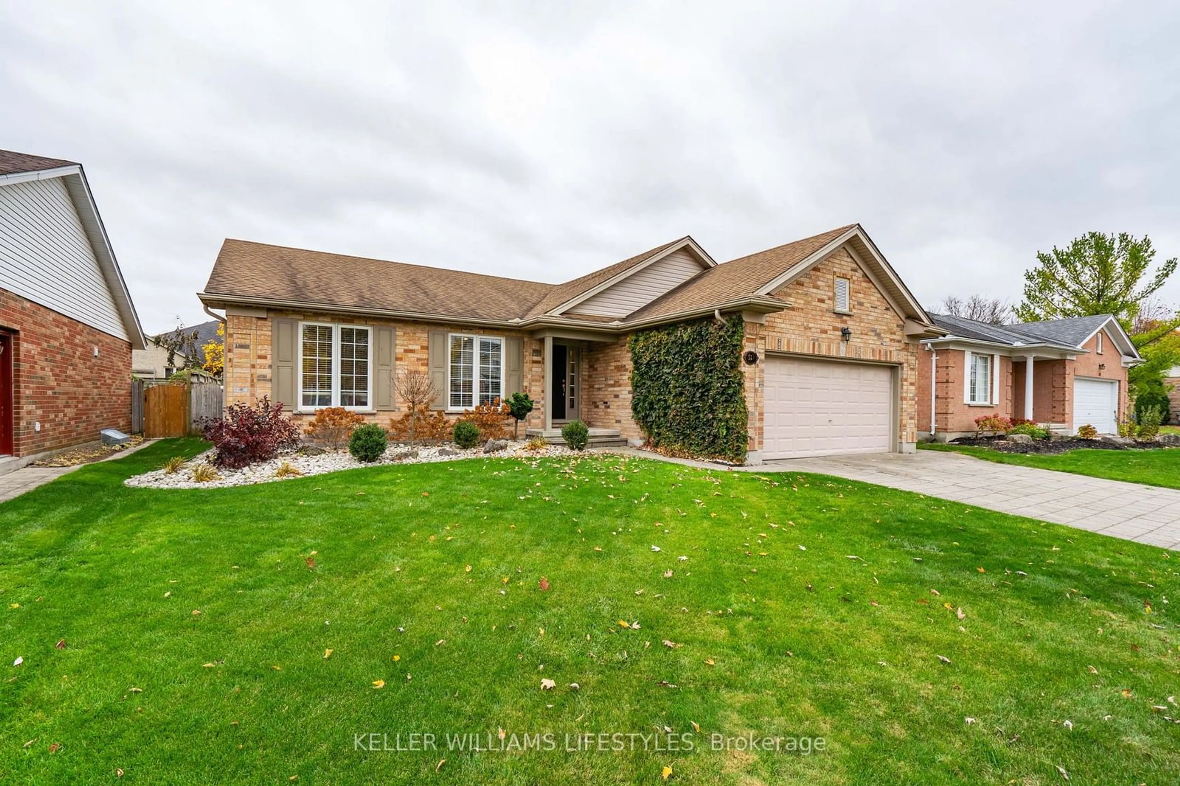 Home with brick exterior material for 319 Mcgarrell Dr, London Ontario N6G 5E9