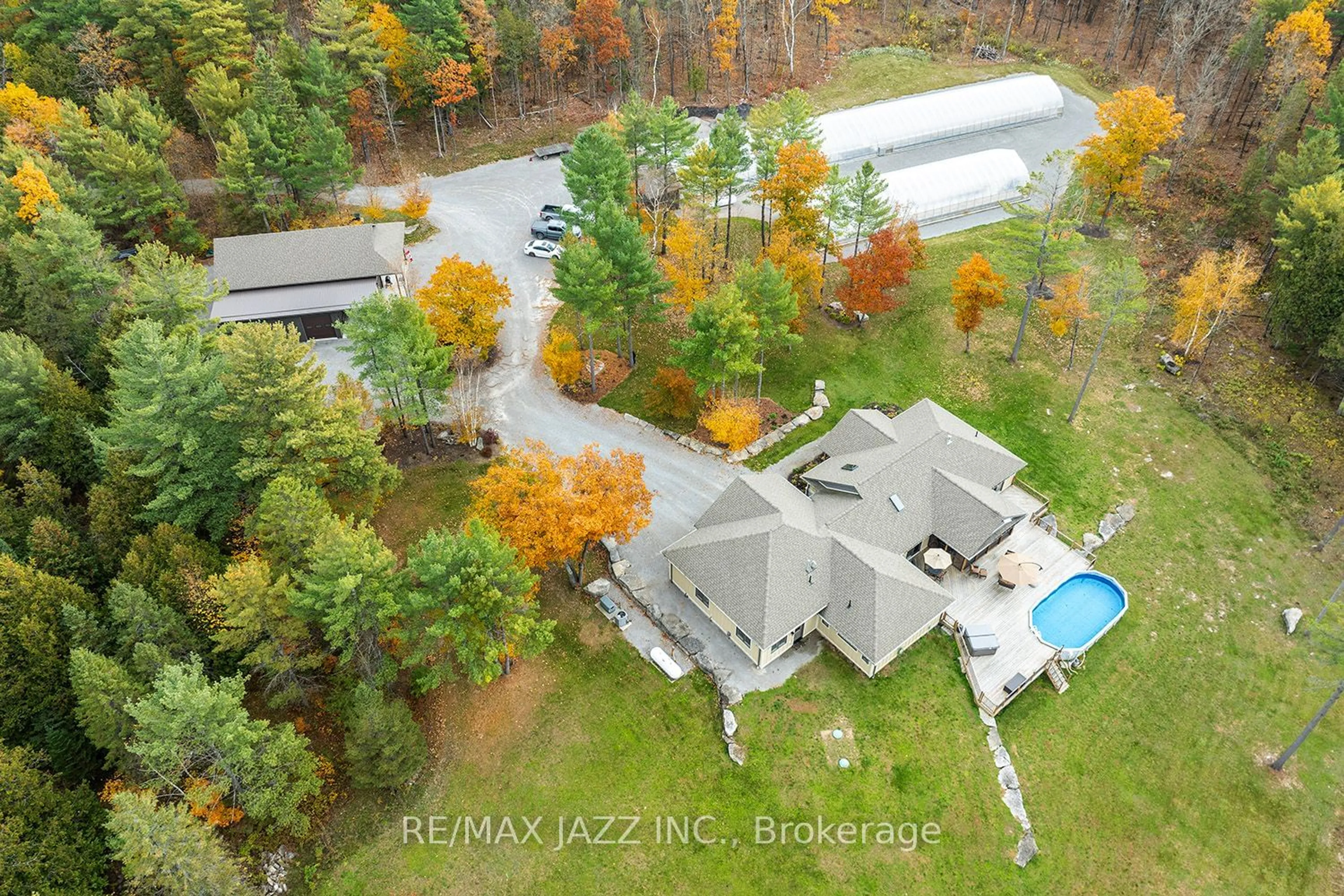 Indoor or outdoor pool for 19 Ledge Rd, Galway-Cavendish and Harvey Ontario K0M 1A0