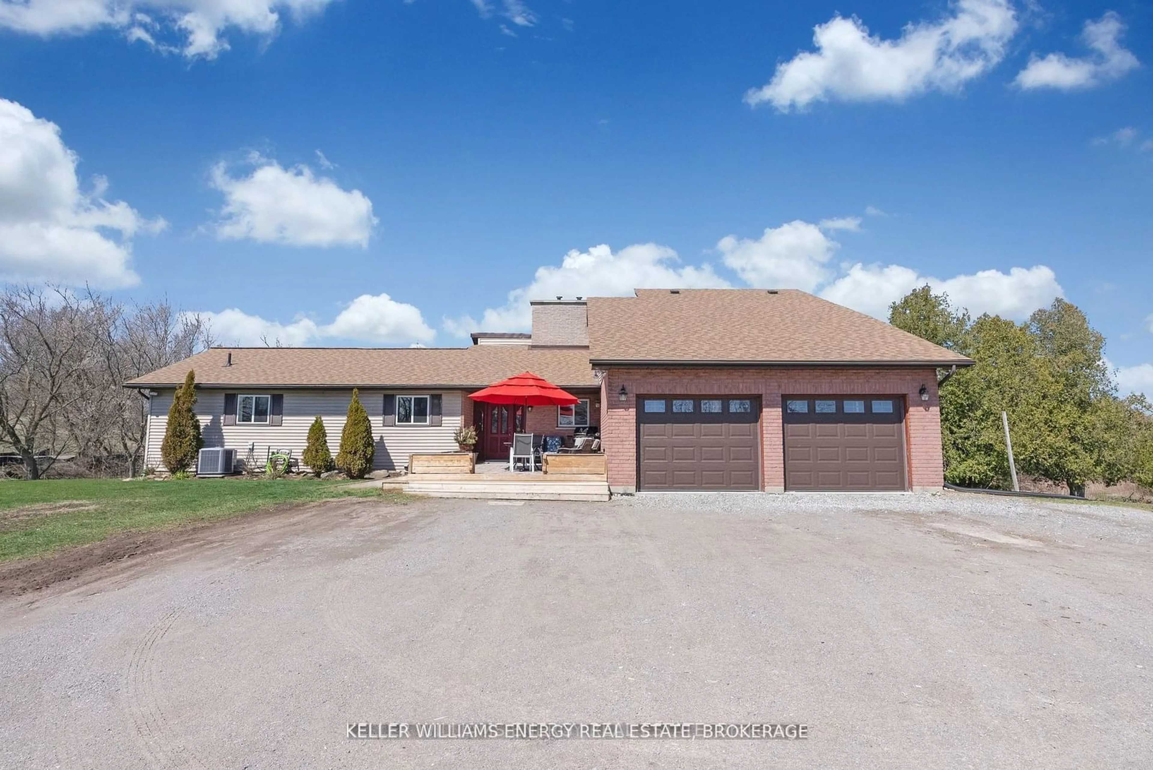 A pic from exterior of the house or condo, the front or back of building for 99 Willow Glen Dr, Kawartha Lakes Ontario K9V 0H6