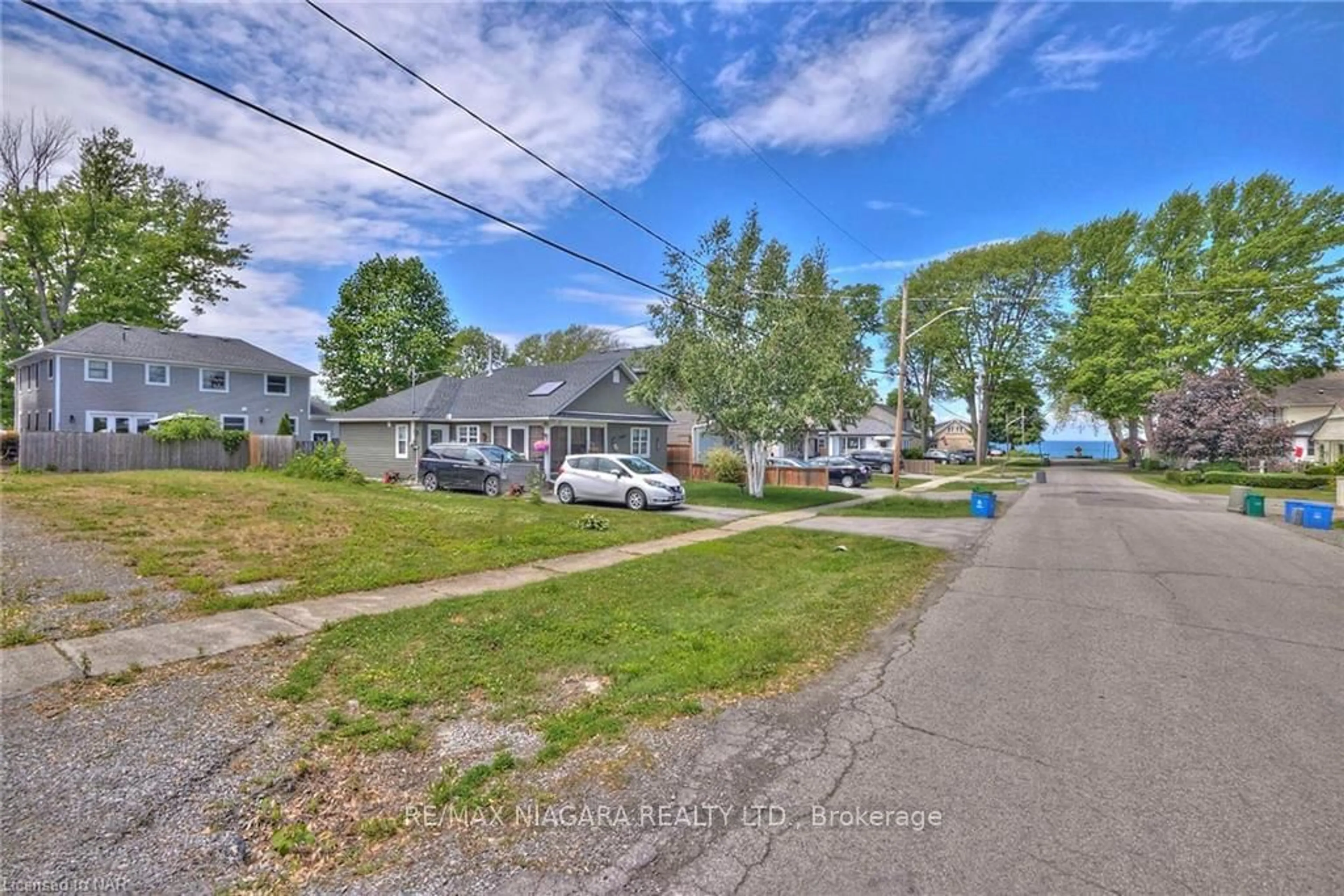 A pic from exterior of the house or condo, the street view for 13 Shelley Ave, St. Catharines Ontario L2N 5L4