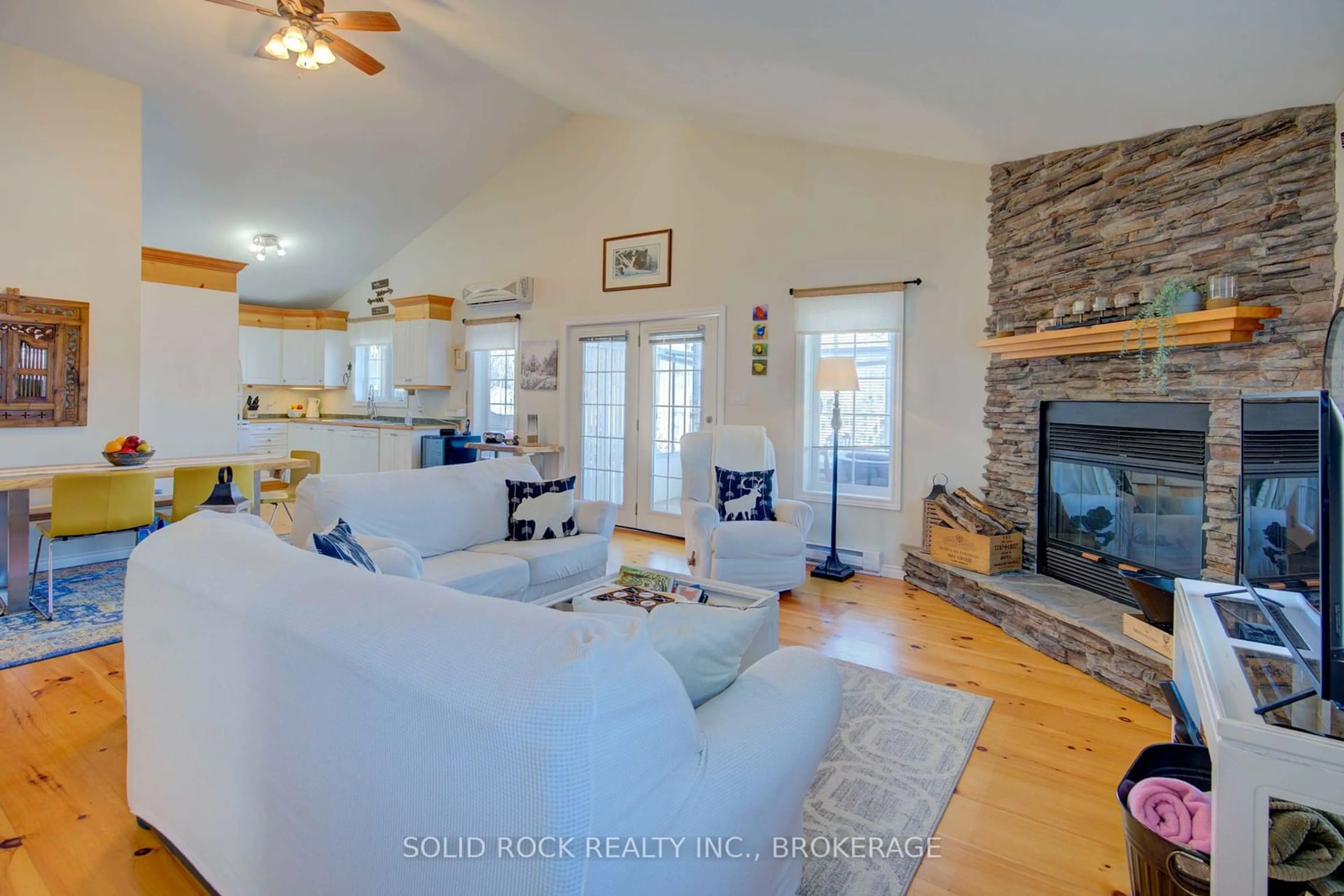 Living room, wood floors for 21C Swain Lane, South Frontenac Ontario K0H 1W0