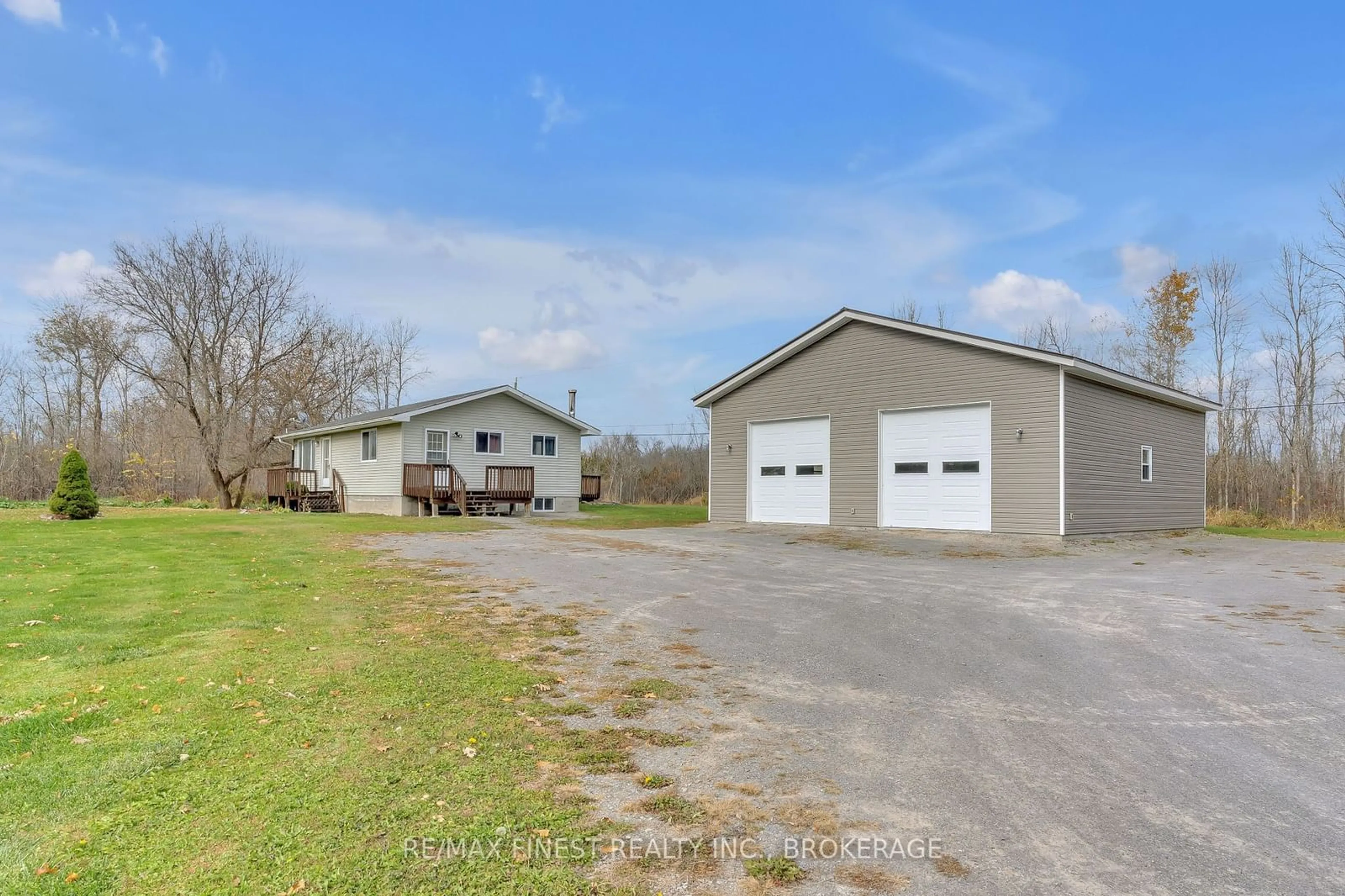 Indoor garage for 2461 Blessington Rd, Tyendinaga Ontario K0K 1V0