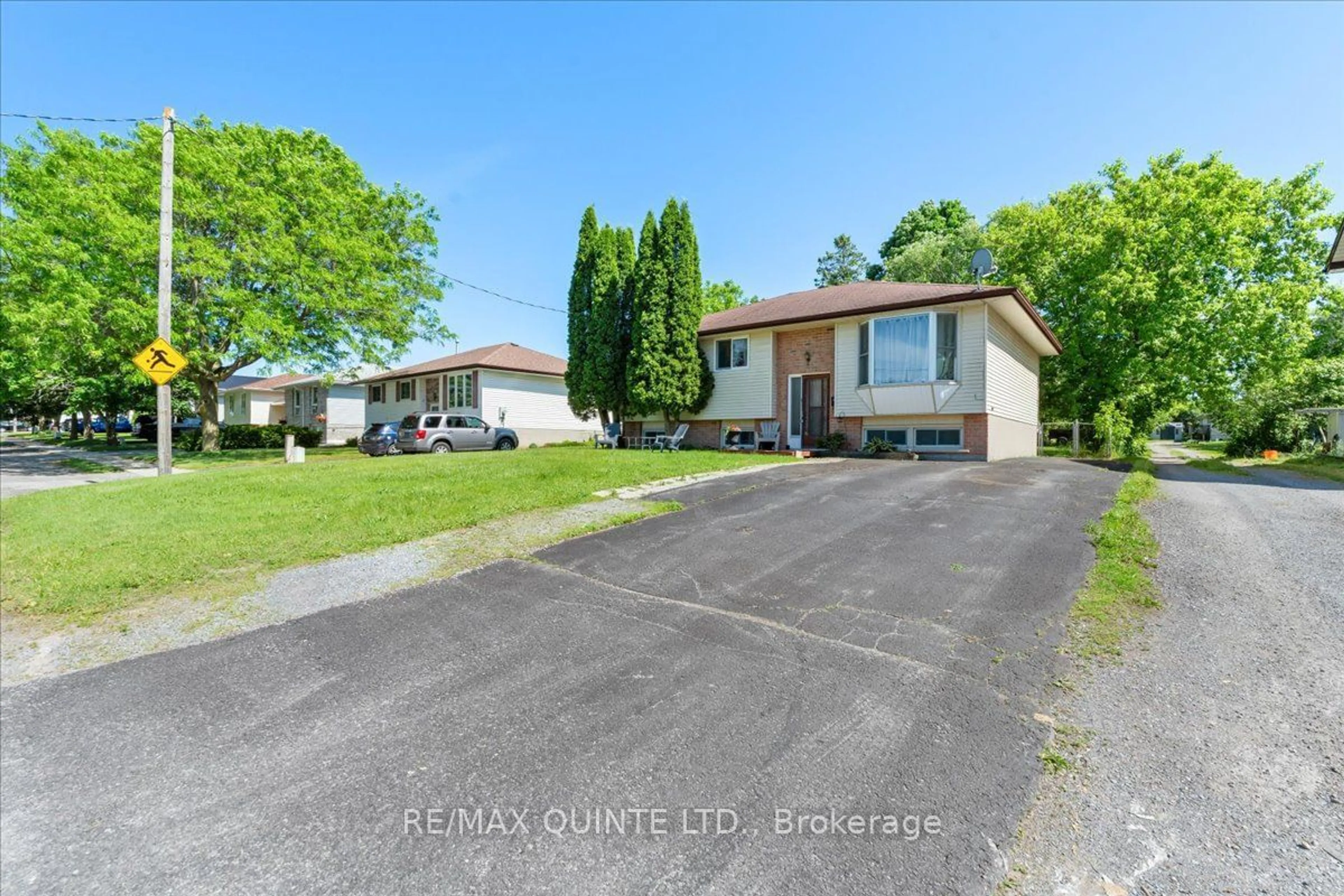 Frontside or backside of a home, the street view for 27A Pepper Ave, Belleville Ontario K8P 4R2