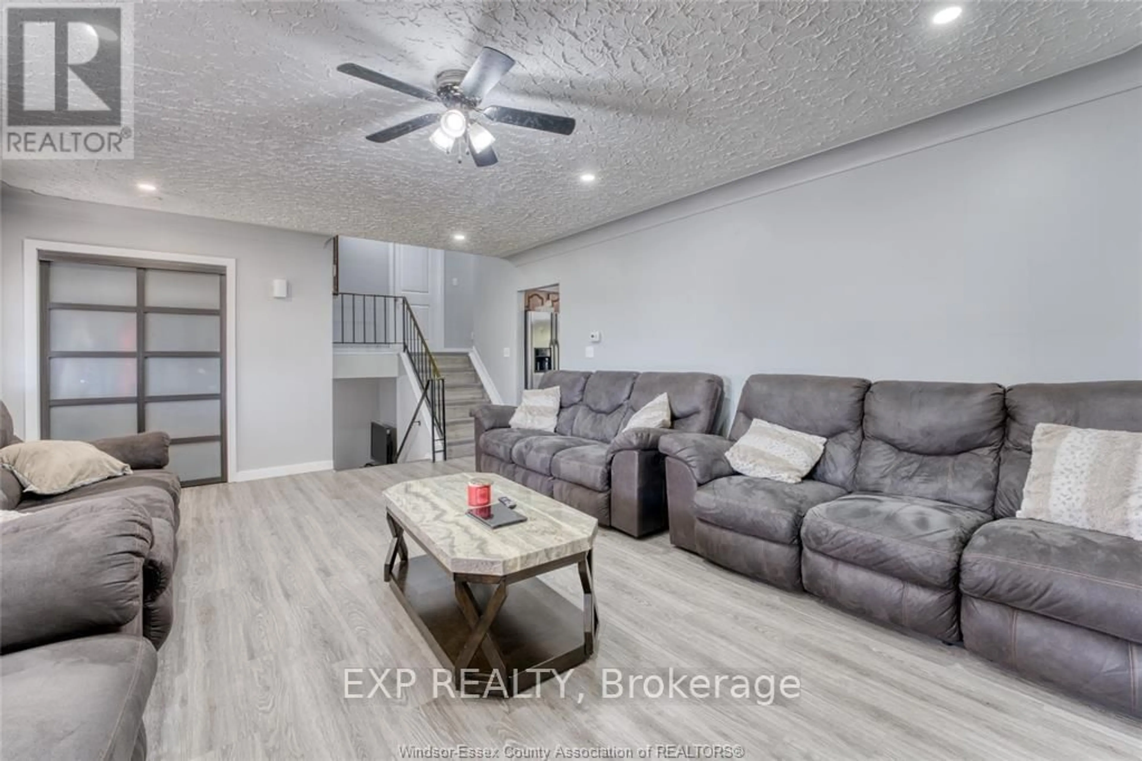 Living room, wood floors for 7 Debergh Ave, Leamington Ontario N8H 4S8