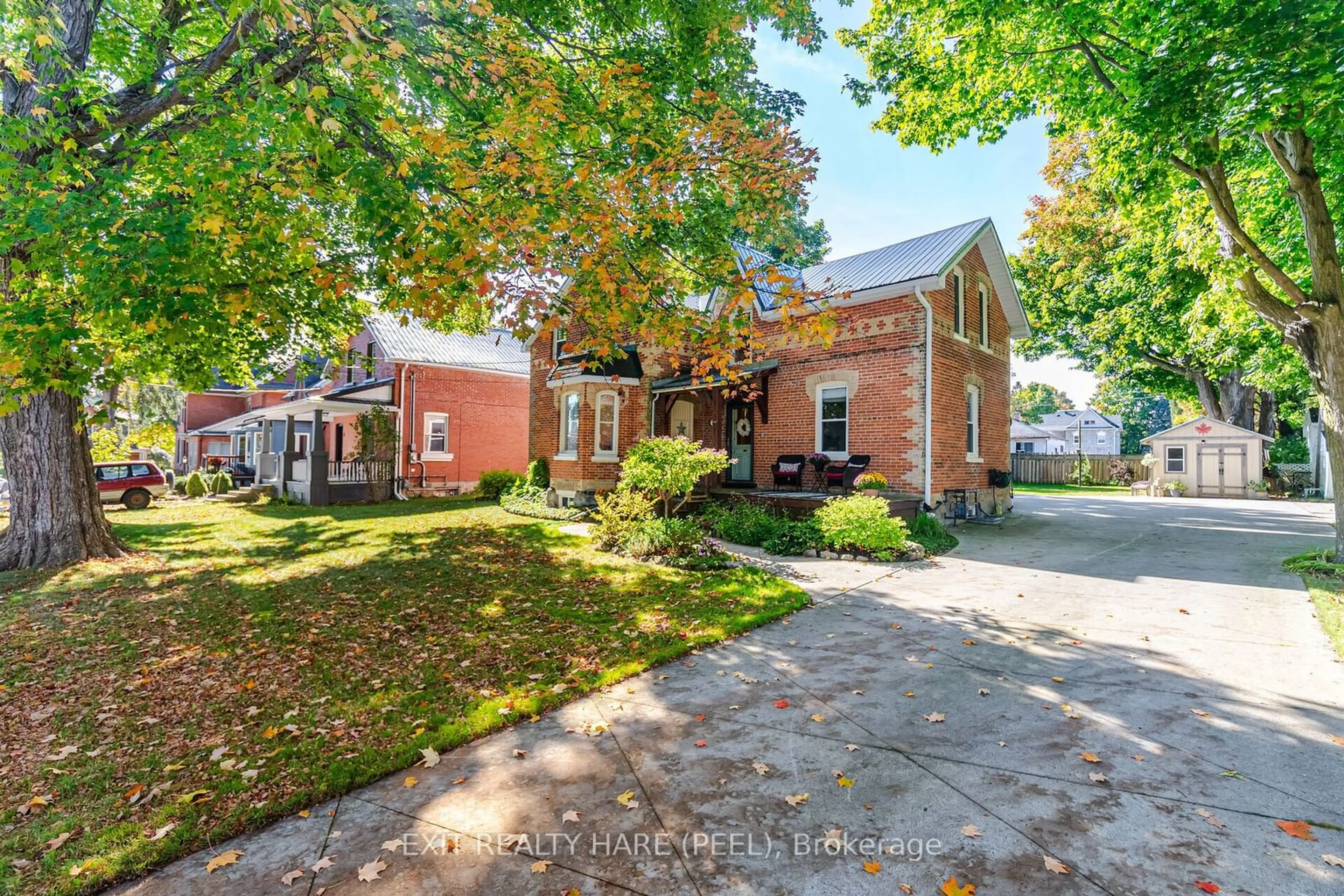 Home with brick exterior material for 51 Osprey St, Southgate Ontario N0C 1B0