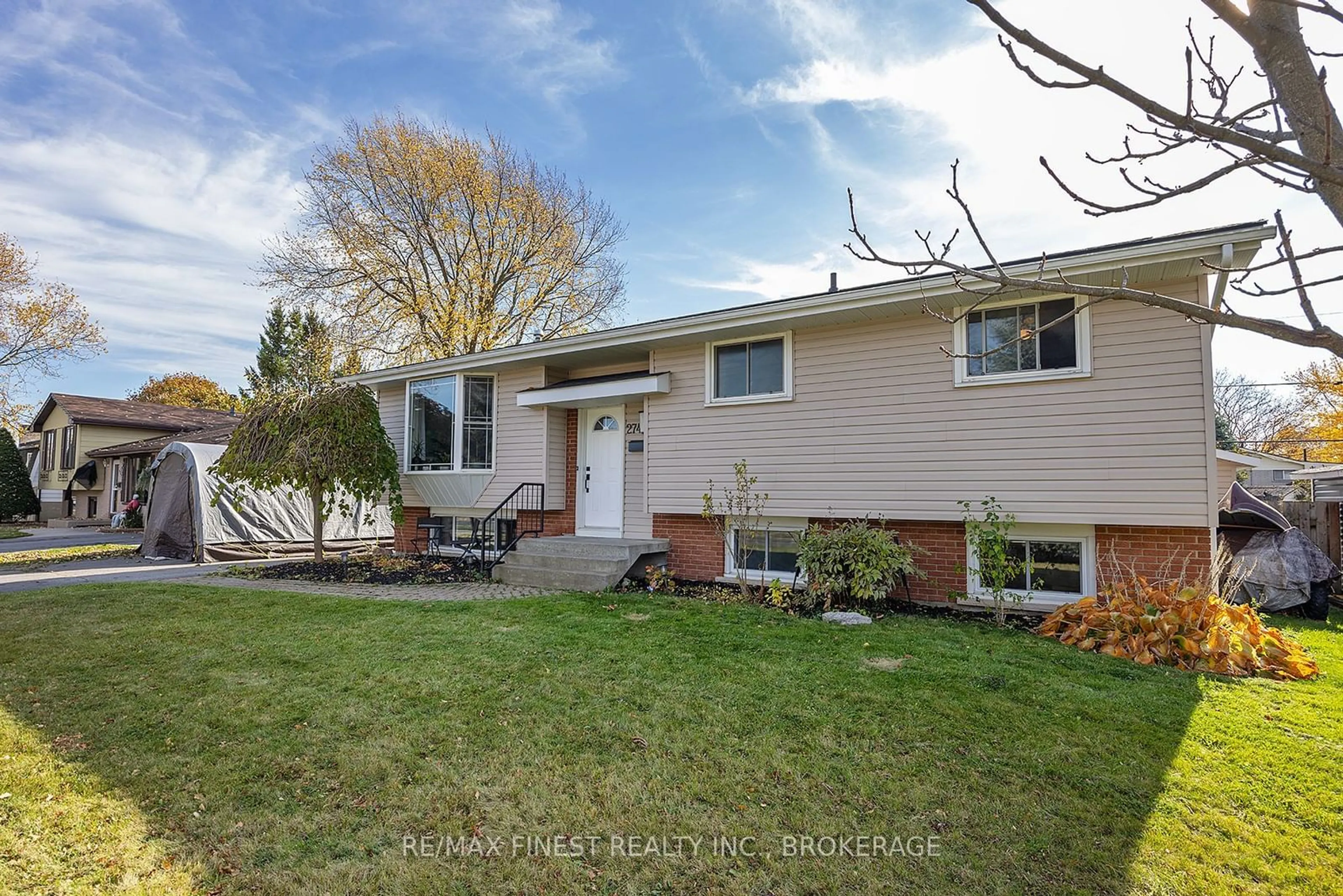 Frontside or backside of a home, the street view for 274 Amherst Dr, Loyalist Ontario K7N 1S9