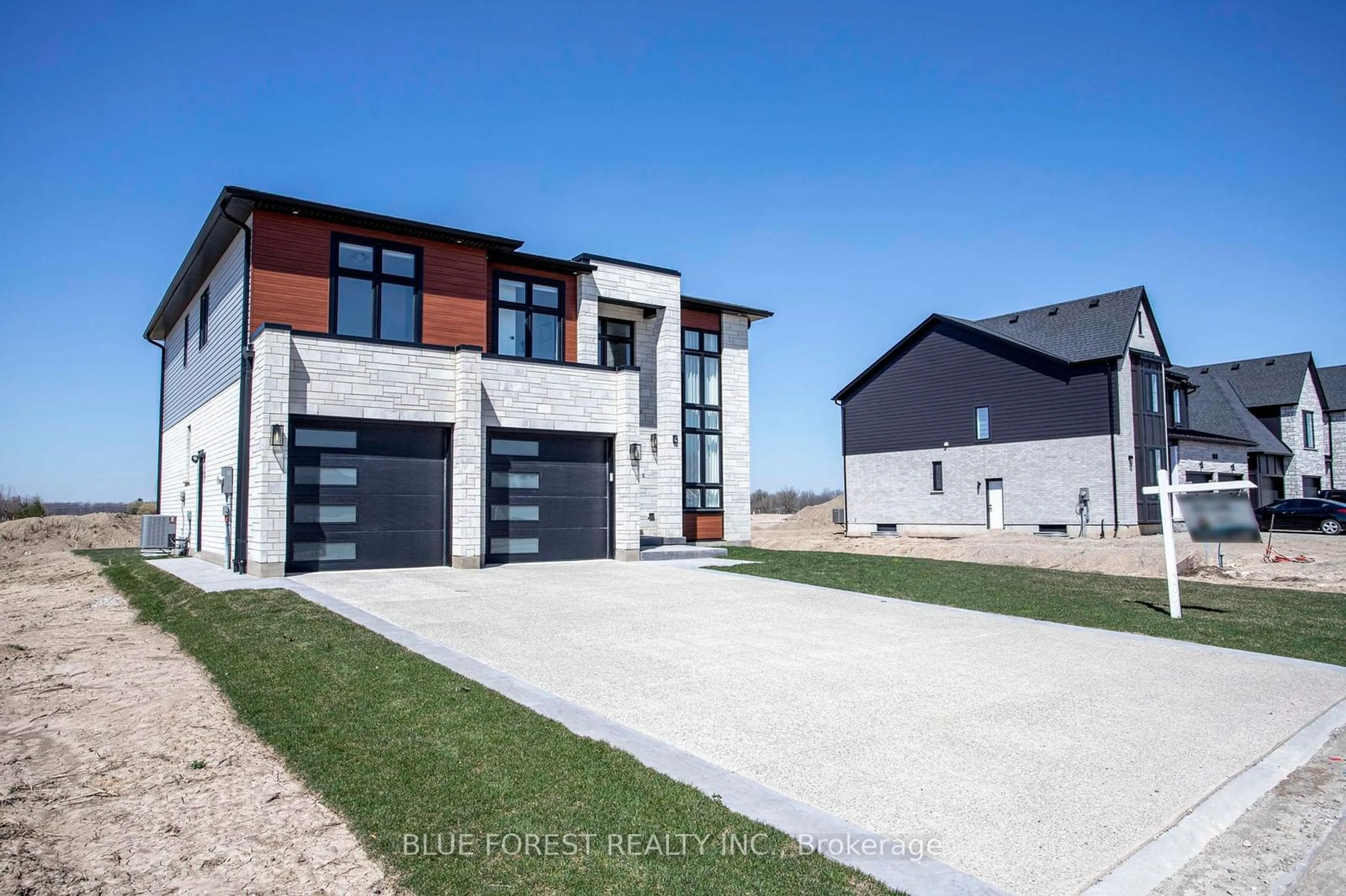 Frontside or backside of a home, the street view for 4 Five Stakes St, Southwold Ontario N5P 3T2