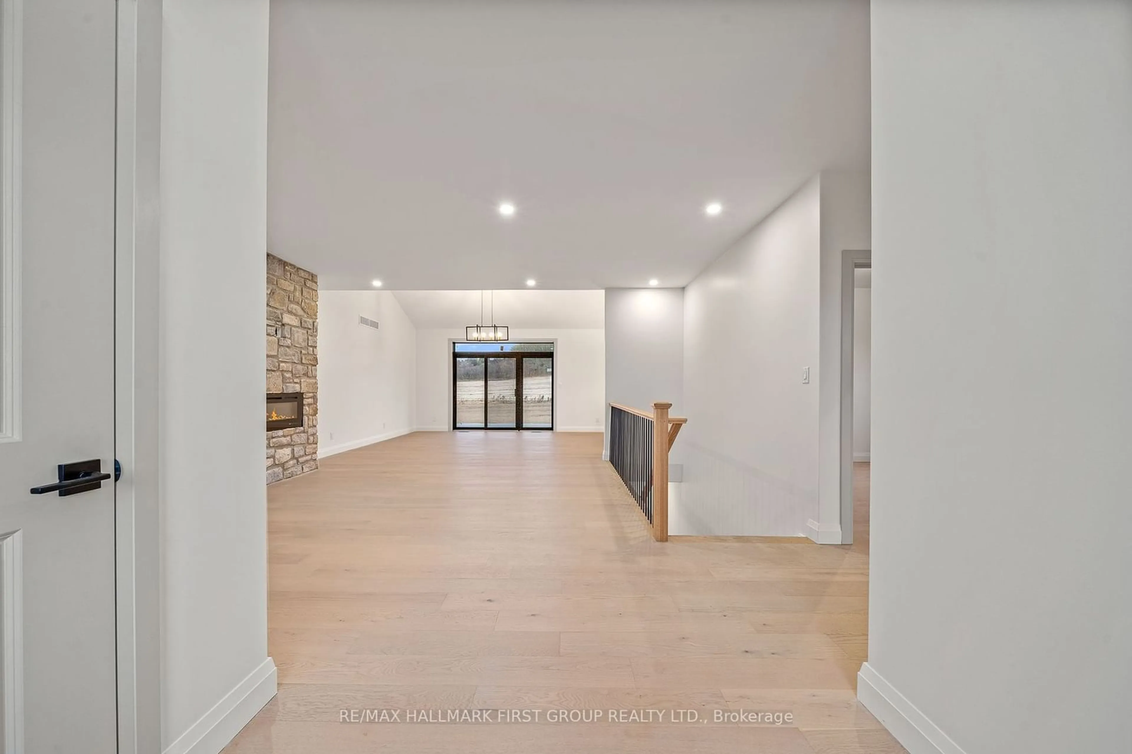 Indoor foyer, wood floors for 174 Bulls Rd, Trent Hills Ontario K0K 2X0