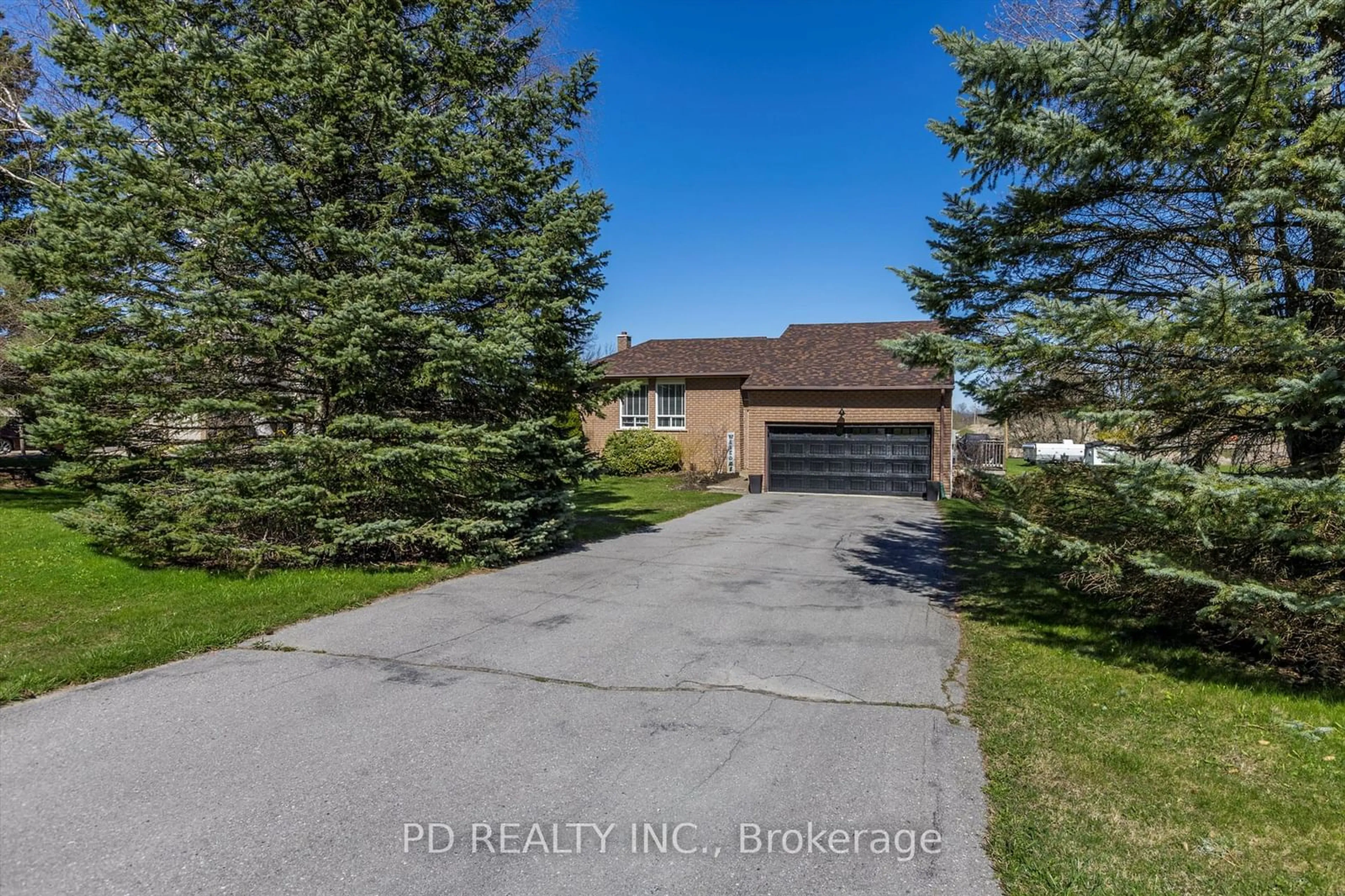 A pic from exterior of the house or condo, the street view for 1848 Cora Dr, Cavan Monaghan Ontario L0A 1C0