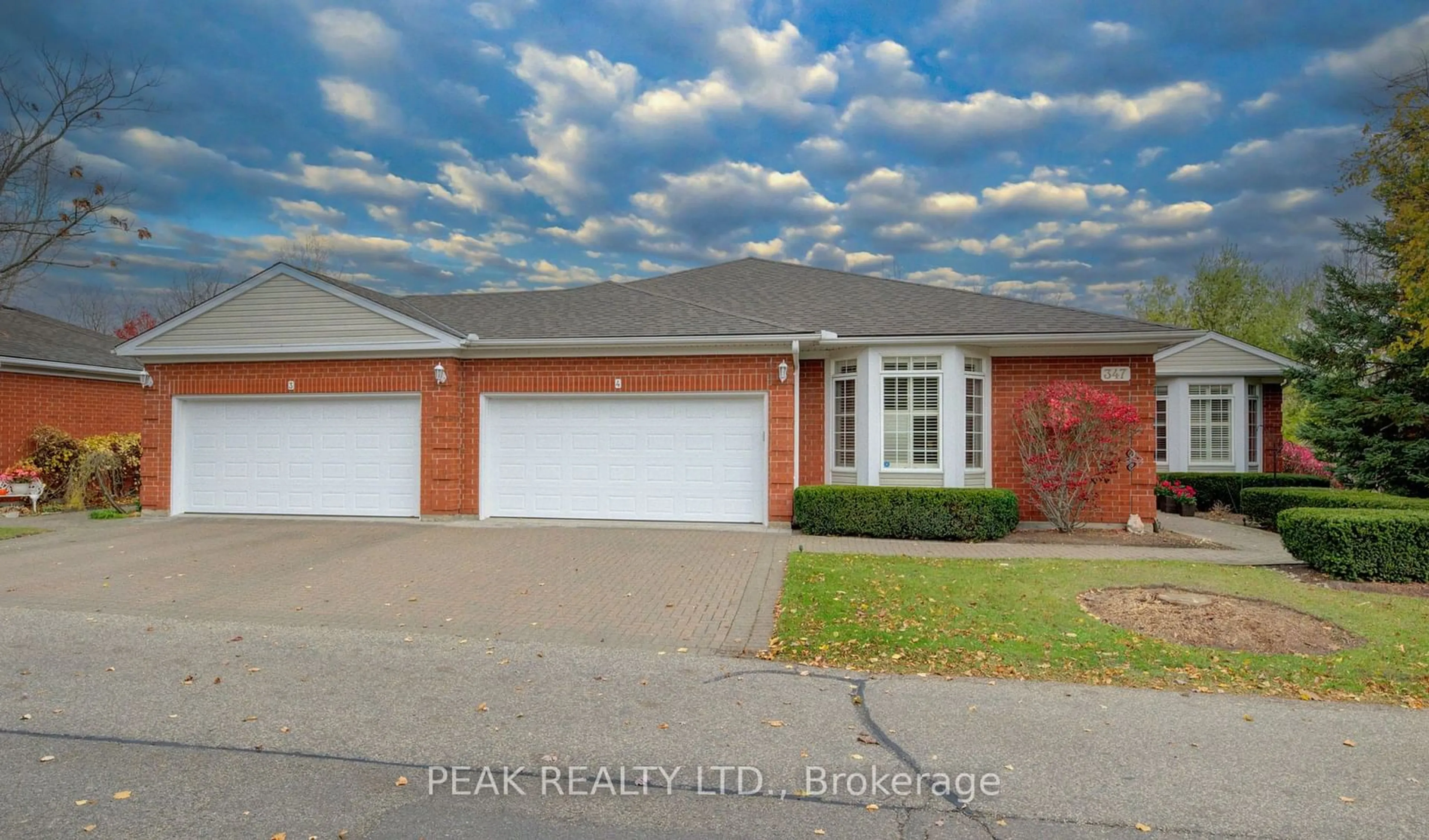 Frontside or backside of a home, the street view for 347 George St #4, Cambridge Ontario N1S 4X4