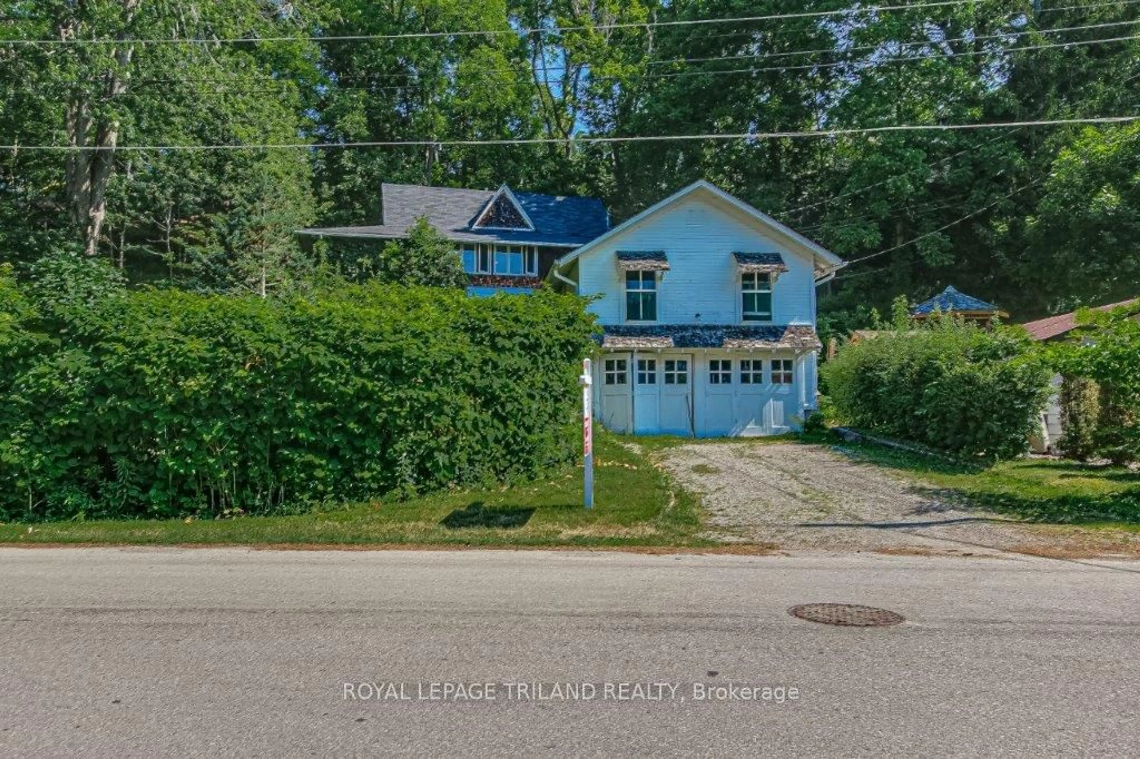 Frontside or backside of a home, the street view for 159 HARRISON Pl, Central Elgin Ontario N5L 1A1