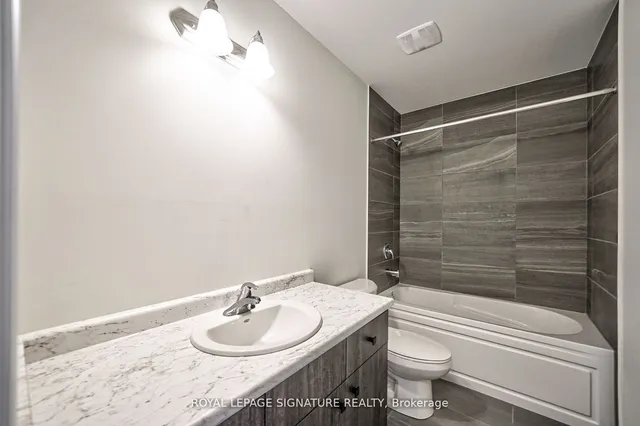 Additional property image - 5 Roxanne Dr Unit 125