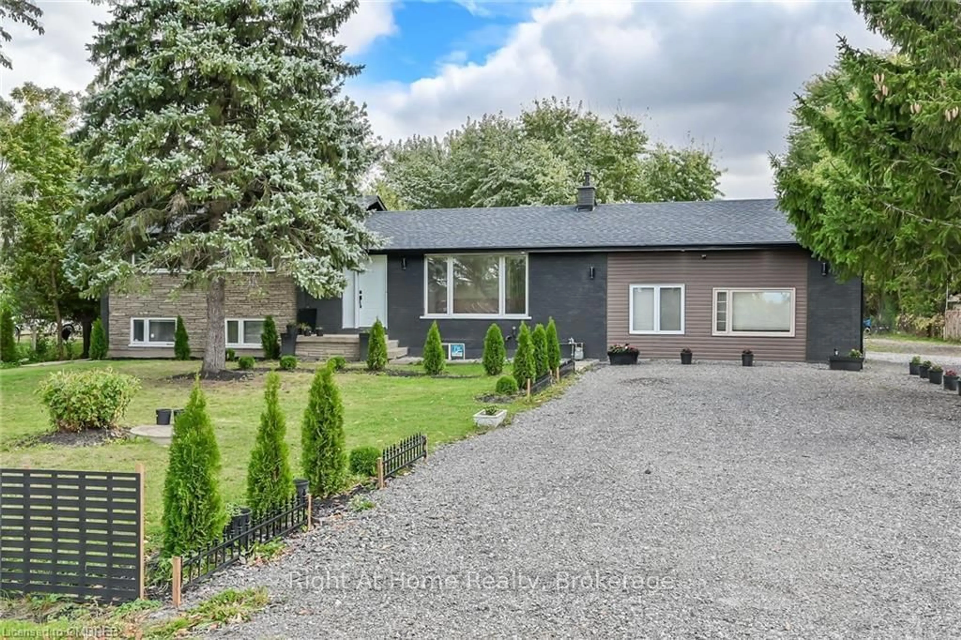 Frontside or backside of a home, cottage for 1119 GLANCASTER Rd, Hamilton Ontario L0R 1W0