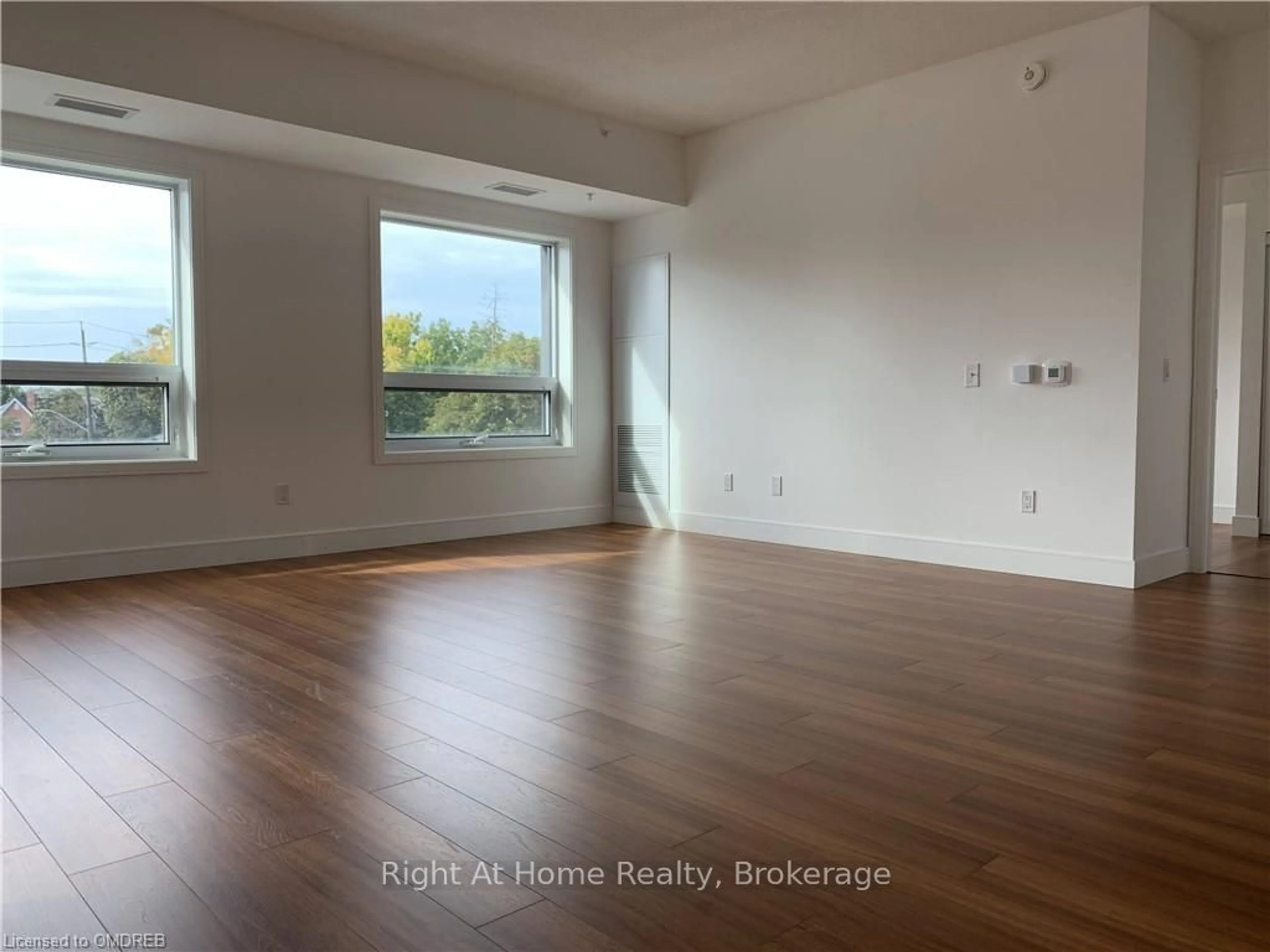 A pic of a room, wood floors for 1 WELLINGTON St #308, Brant Ontario N3T 2L3