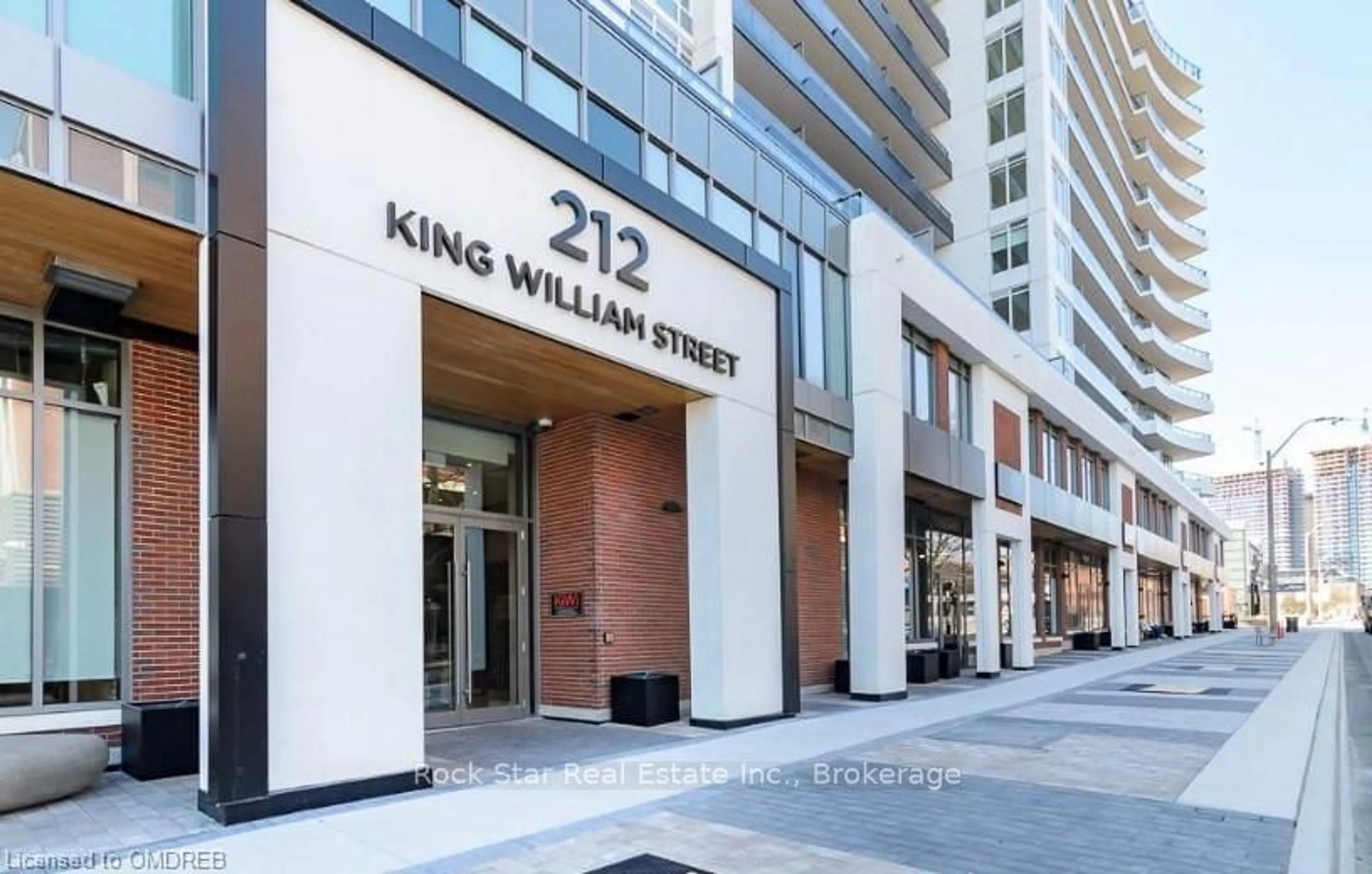 A pic from exterior of the house or condo, the front or back of building for 212 KING WILLIAM St #1222, Hamilton Ontario L8R 0A7