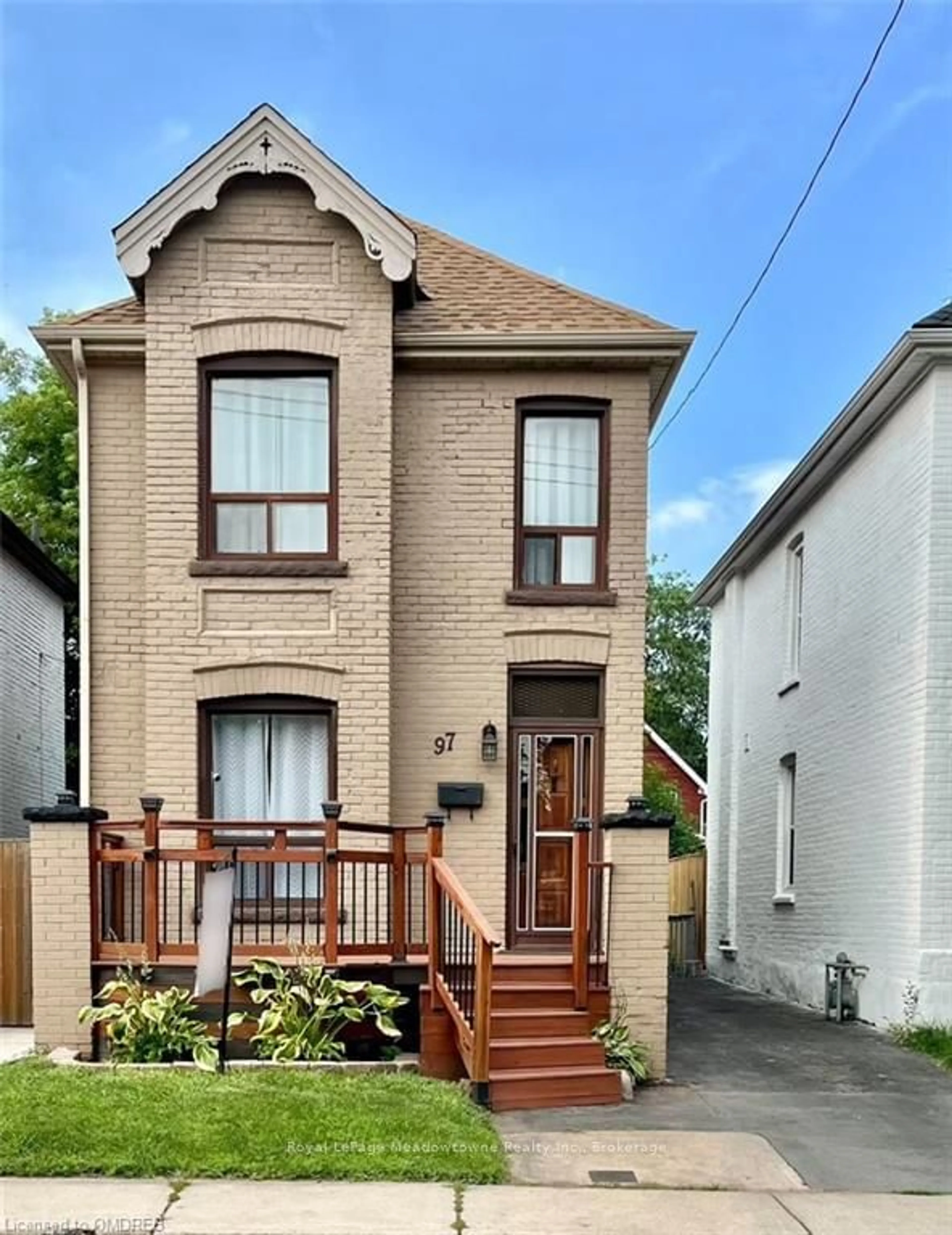 Home with brick exterior material for 97 FRANCIS St, Hamilton Ontario L8L 3V4