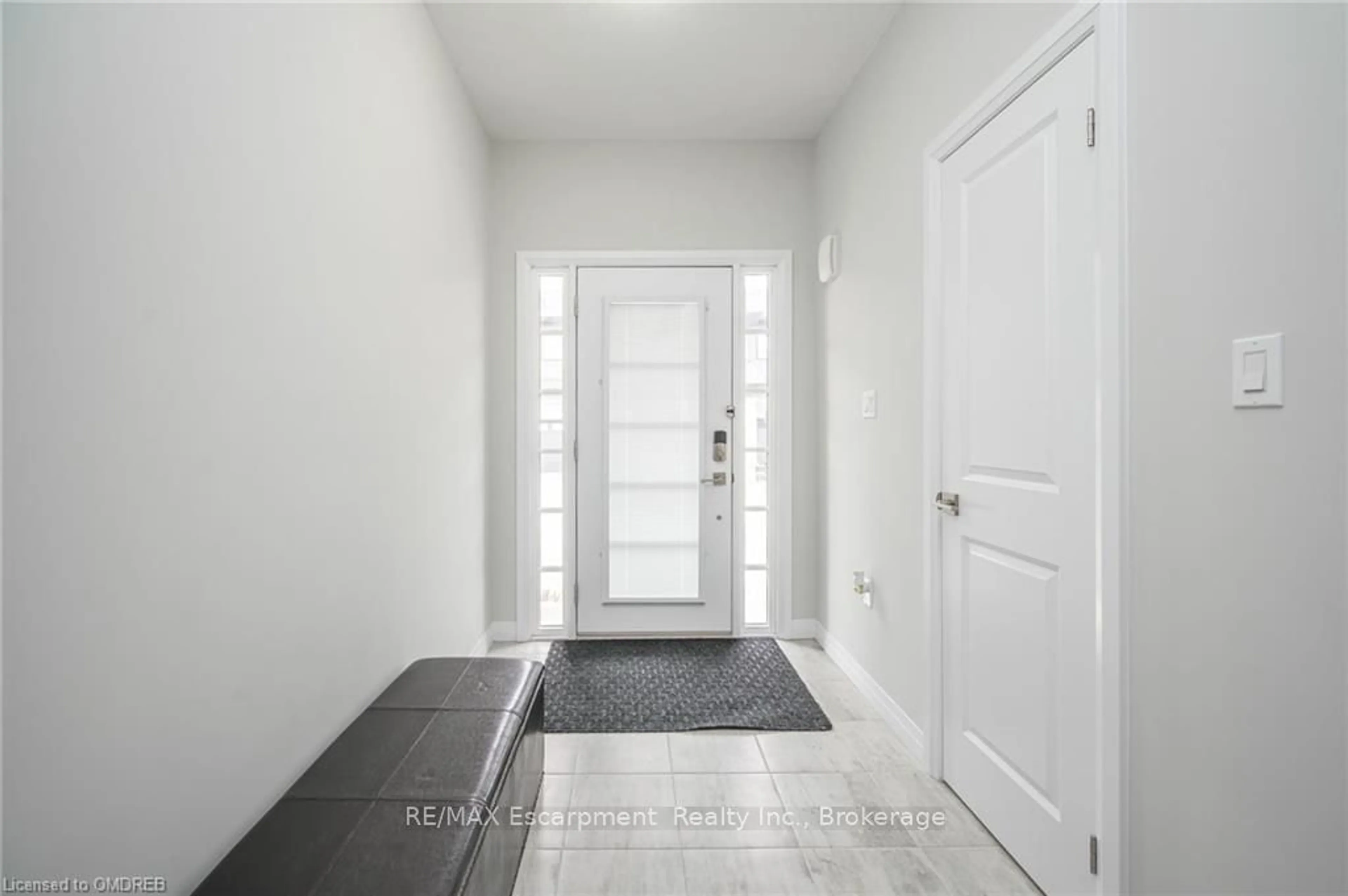 Indoor entryway, not visible floor for 520 GREY St #53, Brant Ontario N3S 0K1