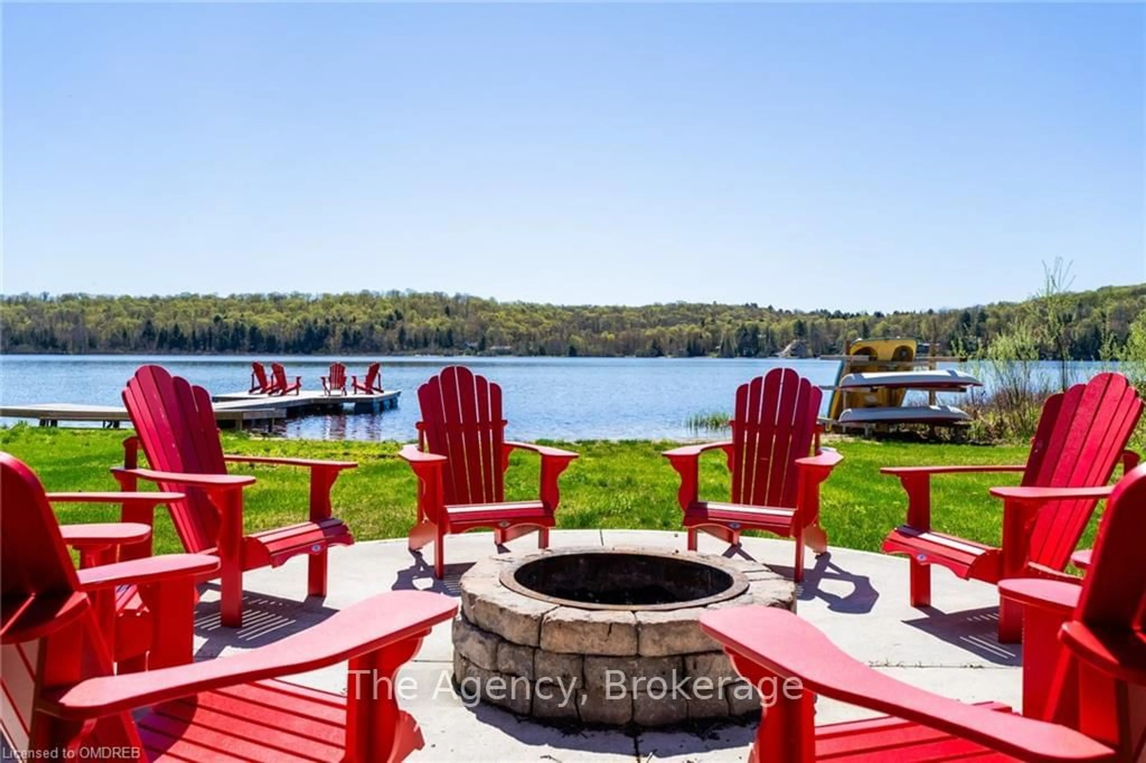 Patio, the view of lake or river for 121 NORTH DEER LAKE Rd, Huntsville Ontario P0B 1L0