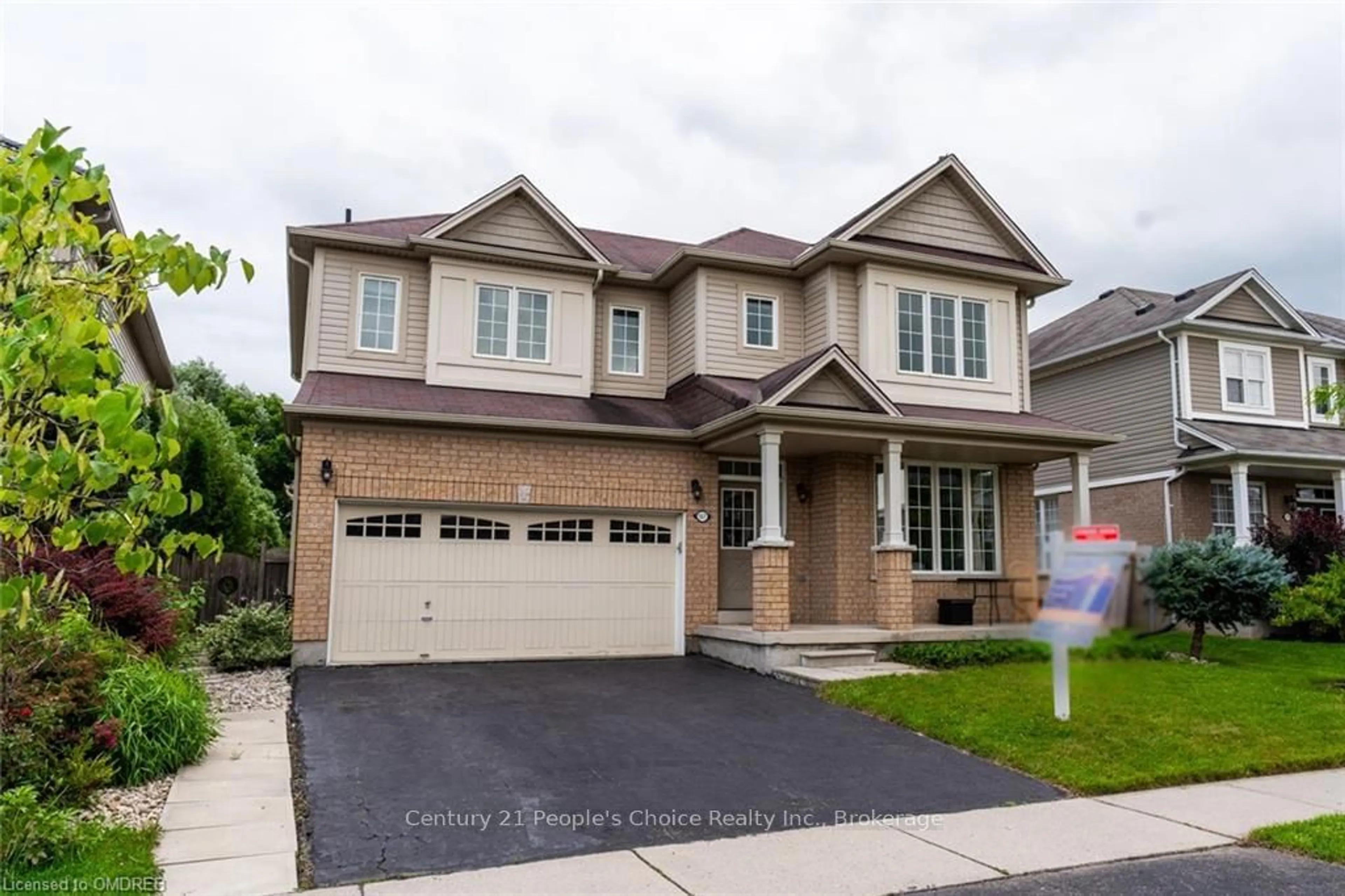 Frontside or backside of a home, the street view for 157 HUNTER Way Ontario N3T 0B2