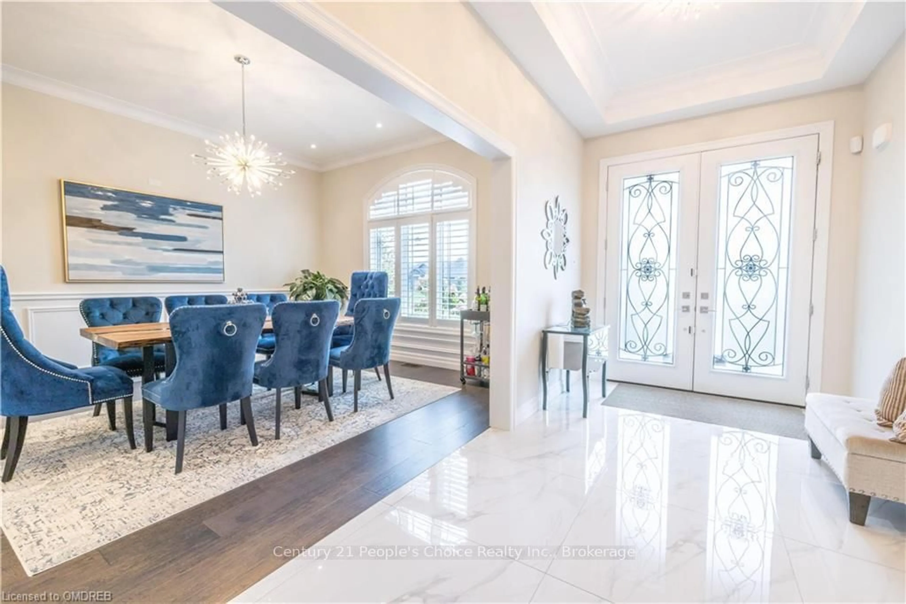 Dining room, ceramic floors for 10 HARPER Blvd, Brant Ontario N3T 0E1