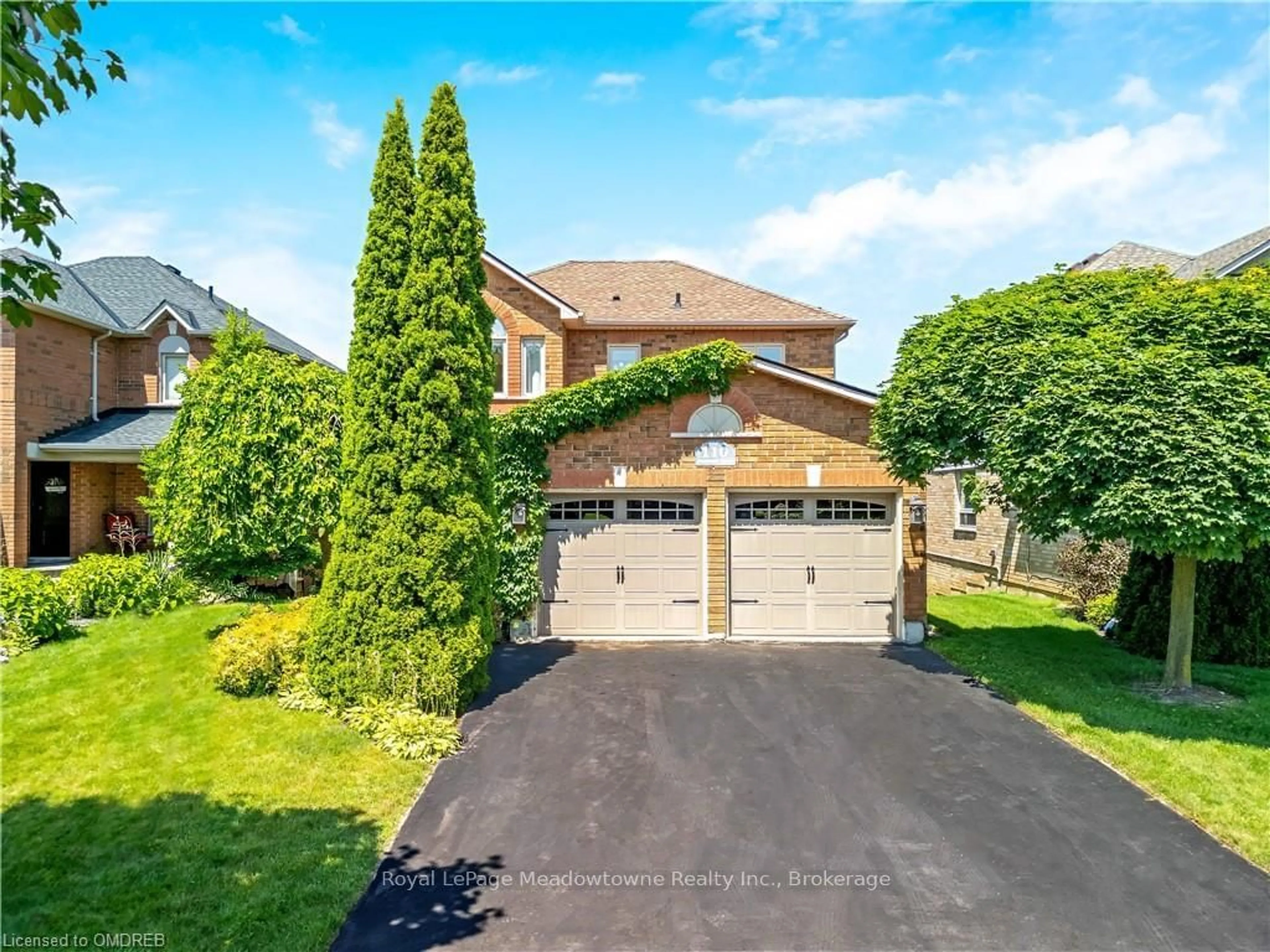 Frontside or backside of a home, the street view for 110 PENTLAND Rd, Hamilton Ontario L8B 0P4